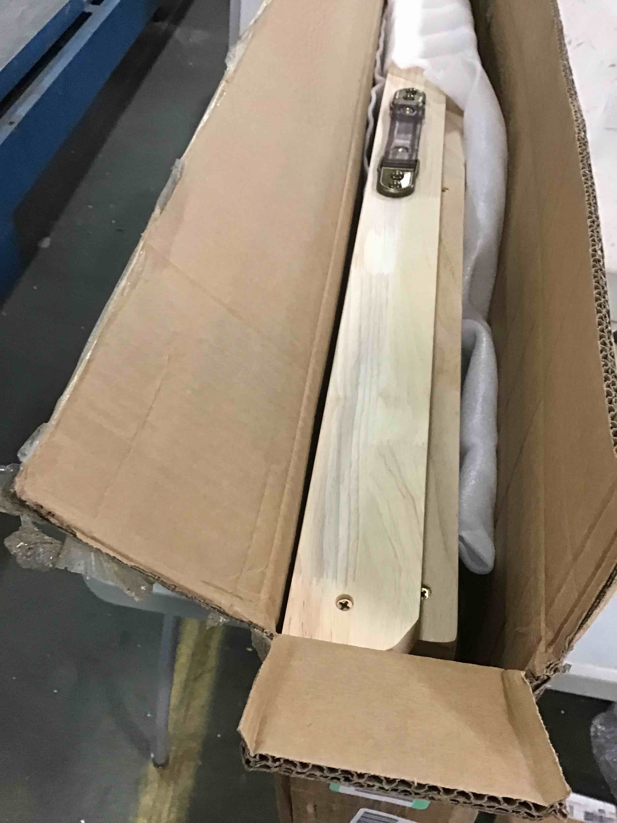 https://s3.amazonaws.com/lotting-images-prod/bidfta/BLU4950606_1704462991057.jpeg