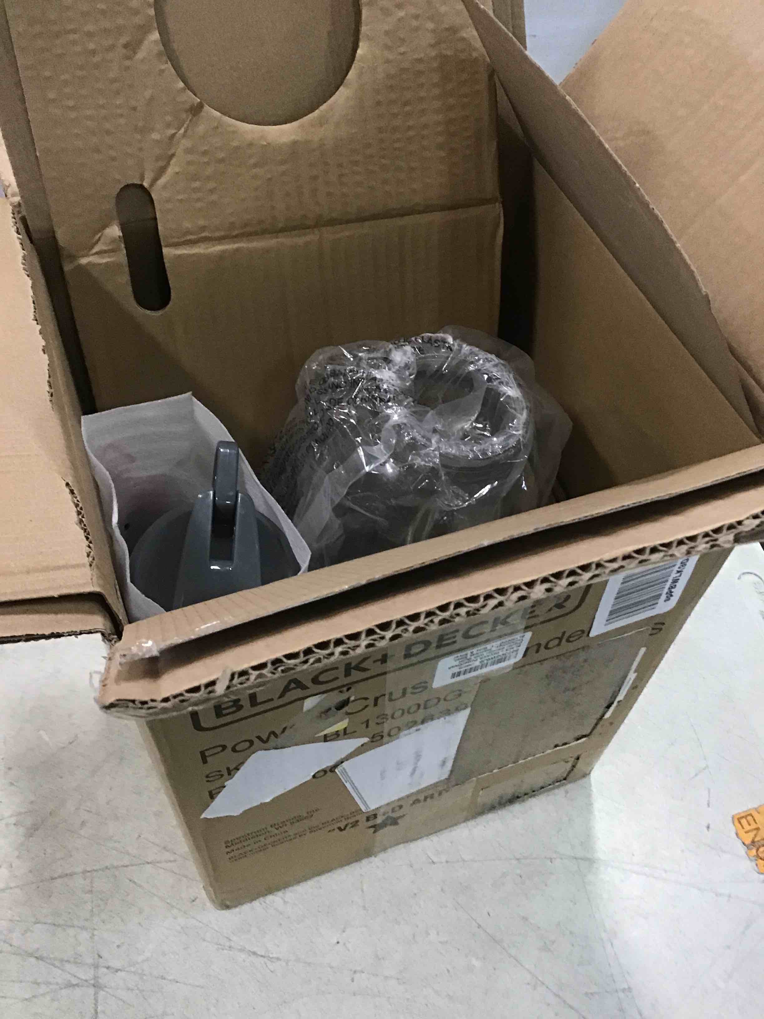 BLACK+DECKER PowerCrush Digital Blender with Quiet Technology