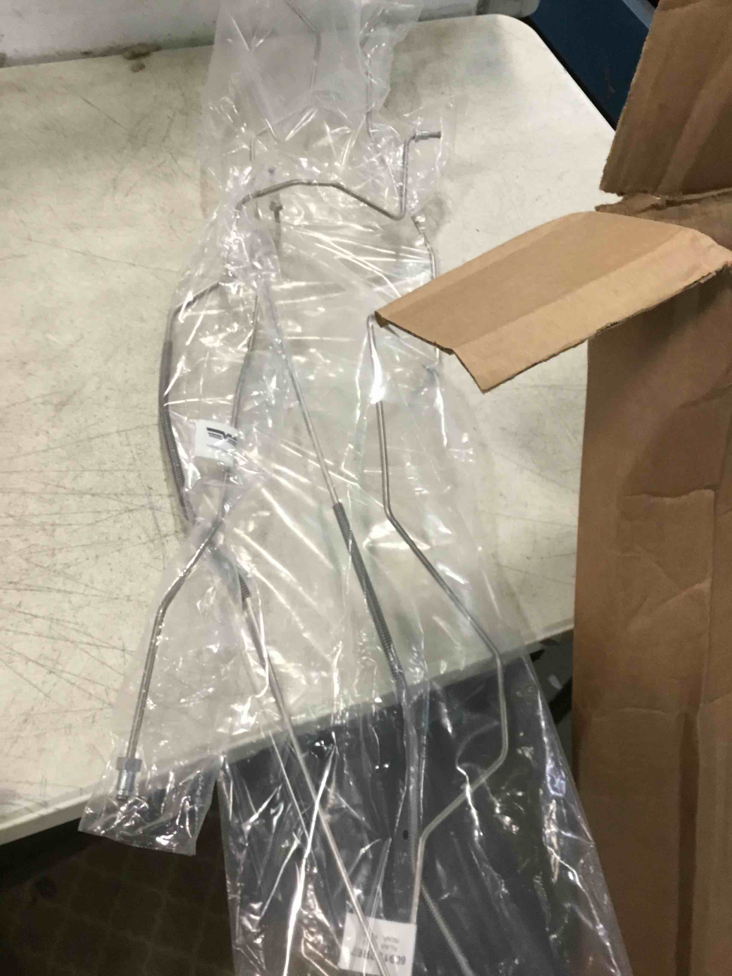 https://s3.amazonaws.com/lotting-images-prod/bidfta/BLU4950991_1704742753925.jpeg