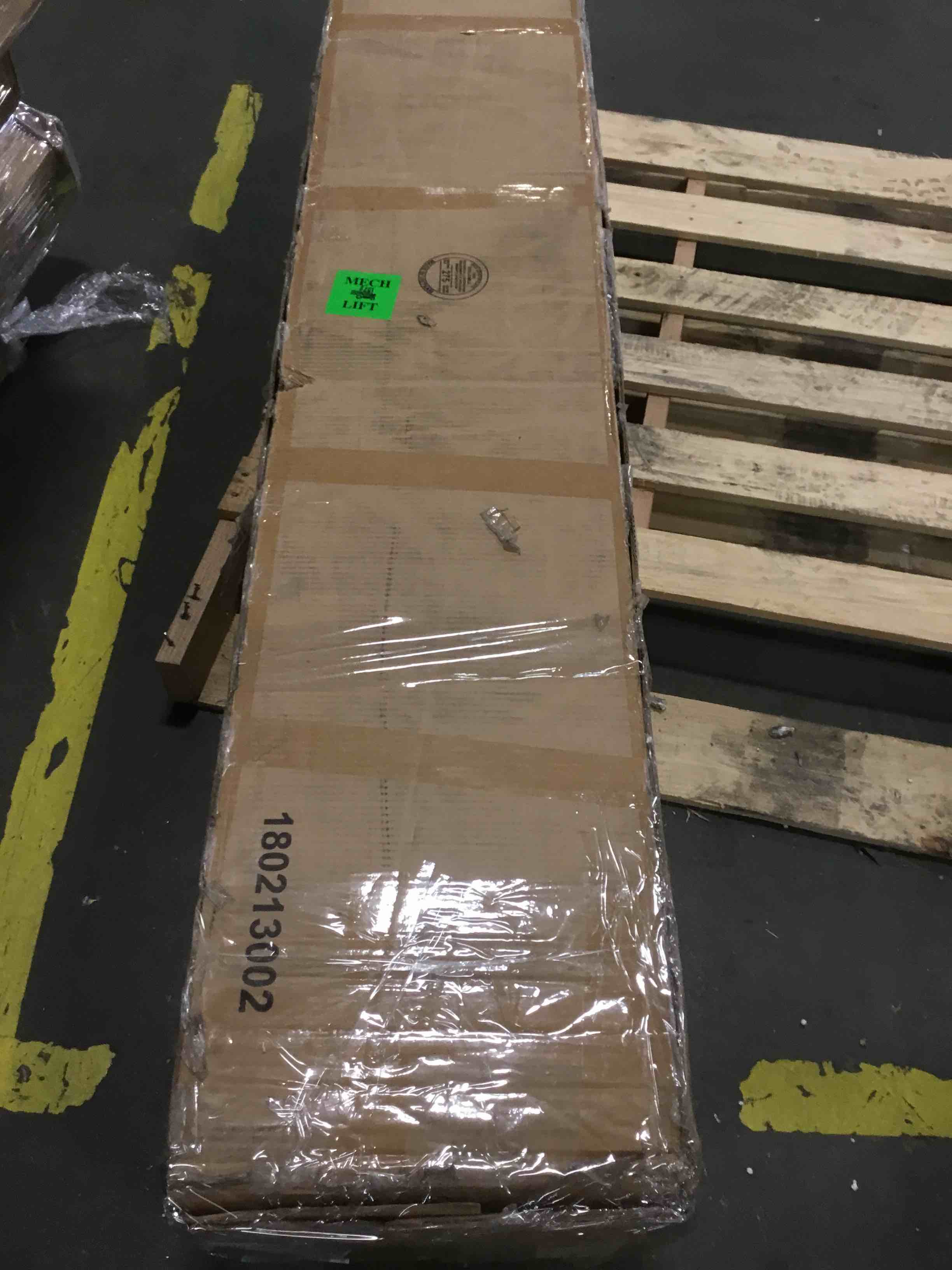 https://s3.amazonaws.com/lotting-images-prod/bidfta/BLU4951015_1704746781964.jpeg