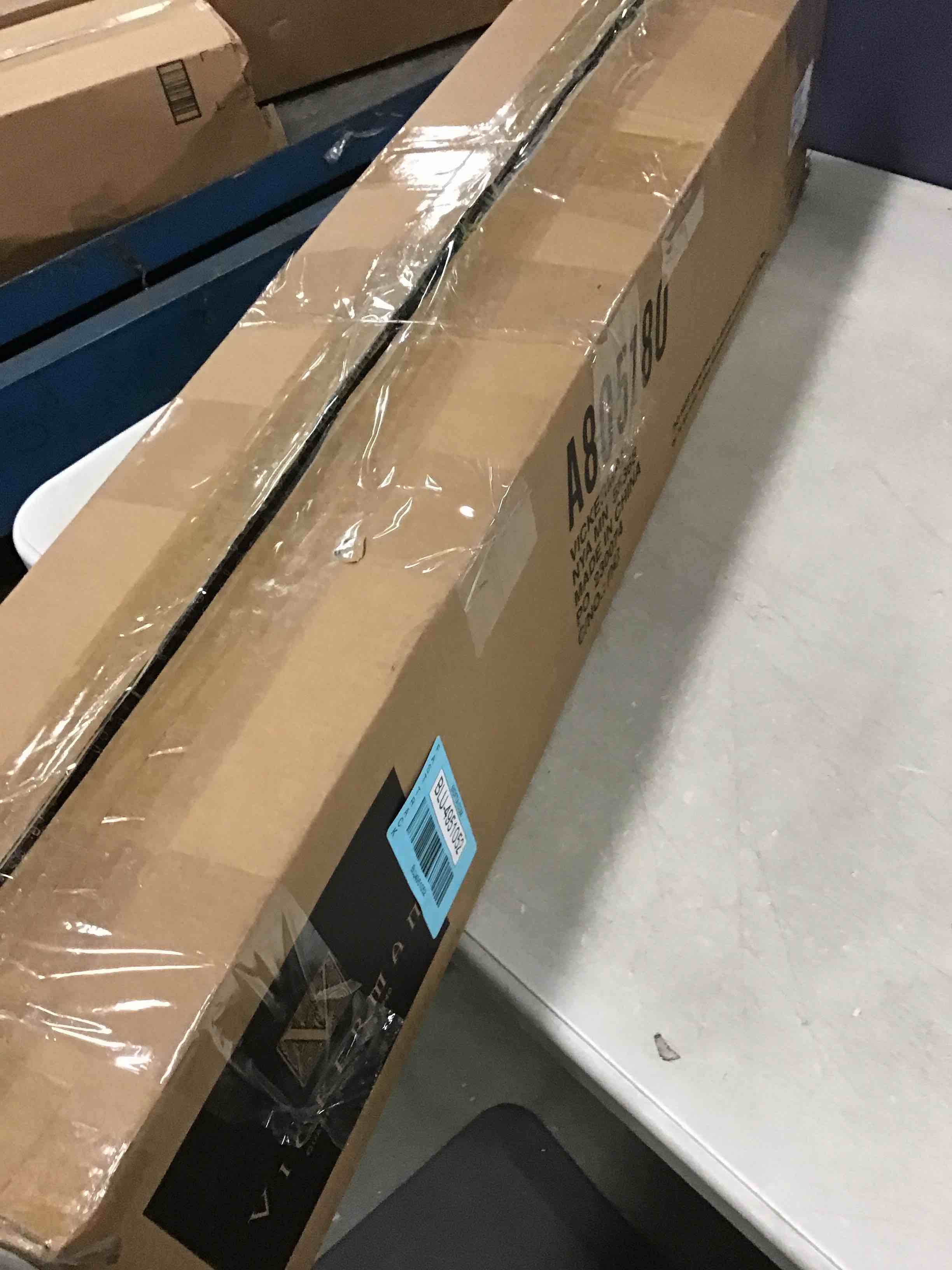 https://s3.amazonaws.com/lotting-images-prod/bidfta/BLU4951052_1704804441955.jpeg