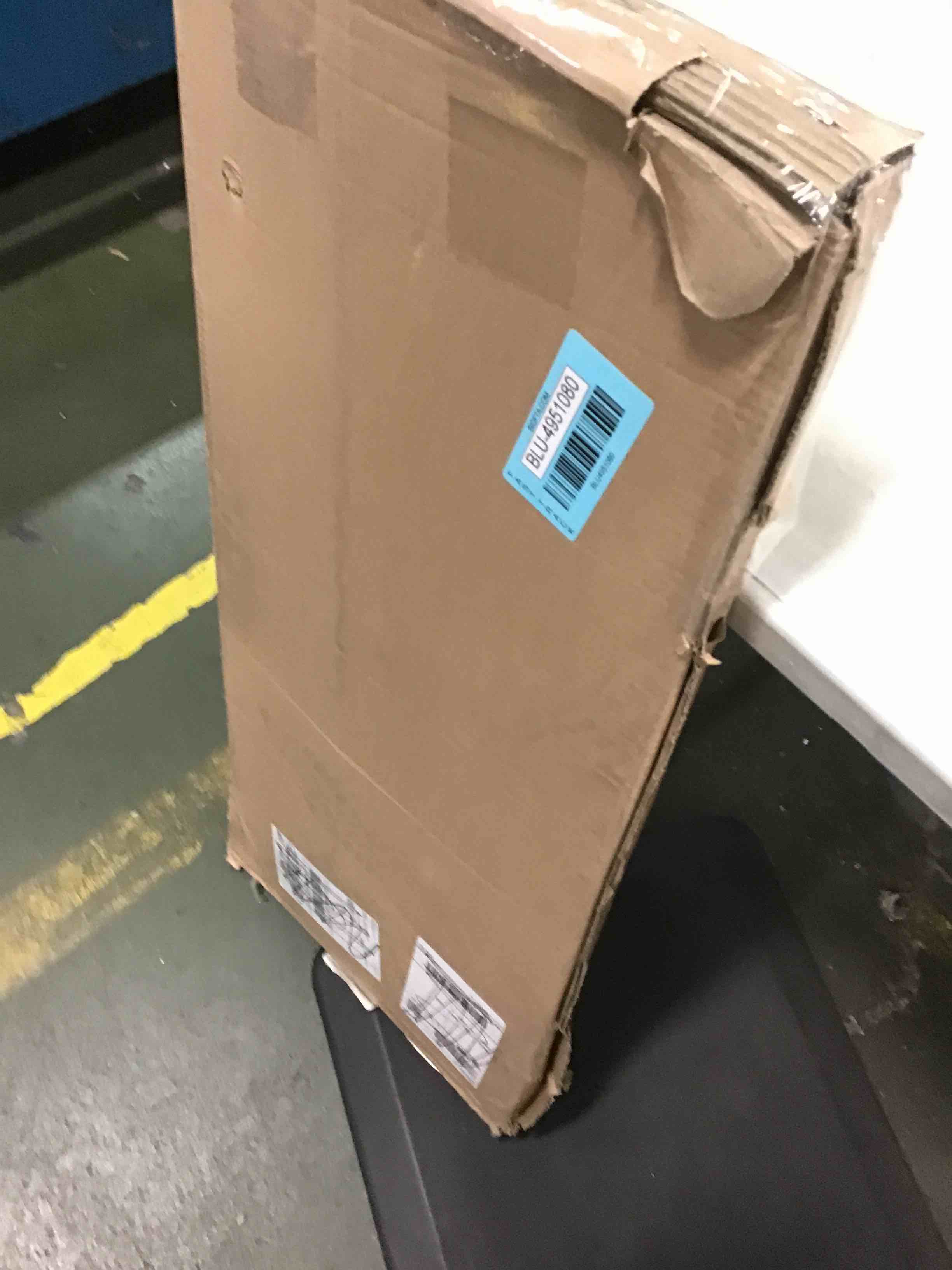 https://s3.amazonaws.com/lotting-images-prod/bidfta/BLU4951080_1704807887047.jpeg