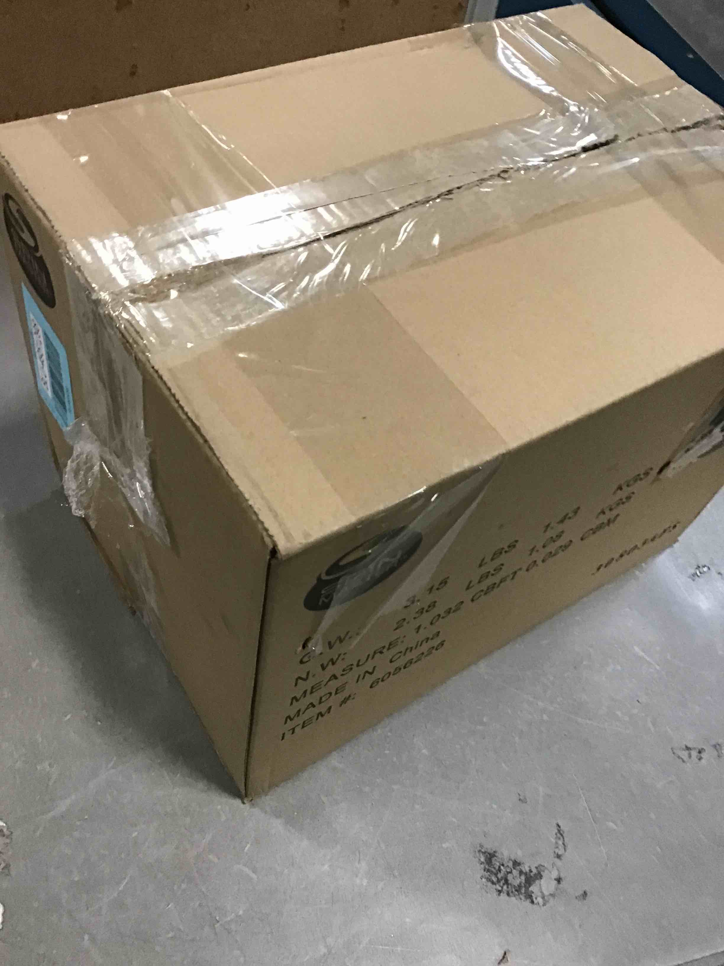 https://s3.amazonaws.com/lotting-images-prod/bidfta/BLU4951298_1704889828286.jpeg