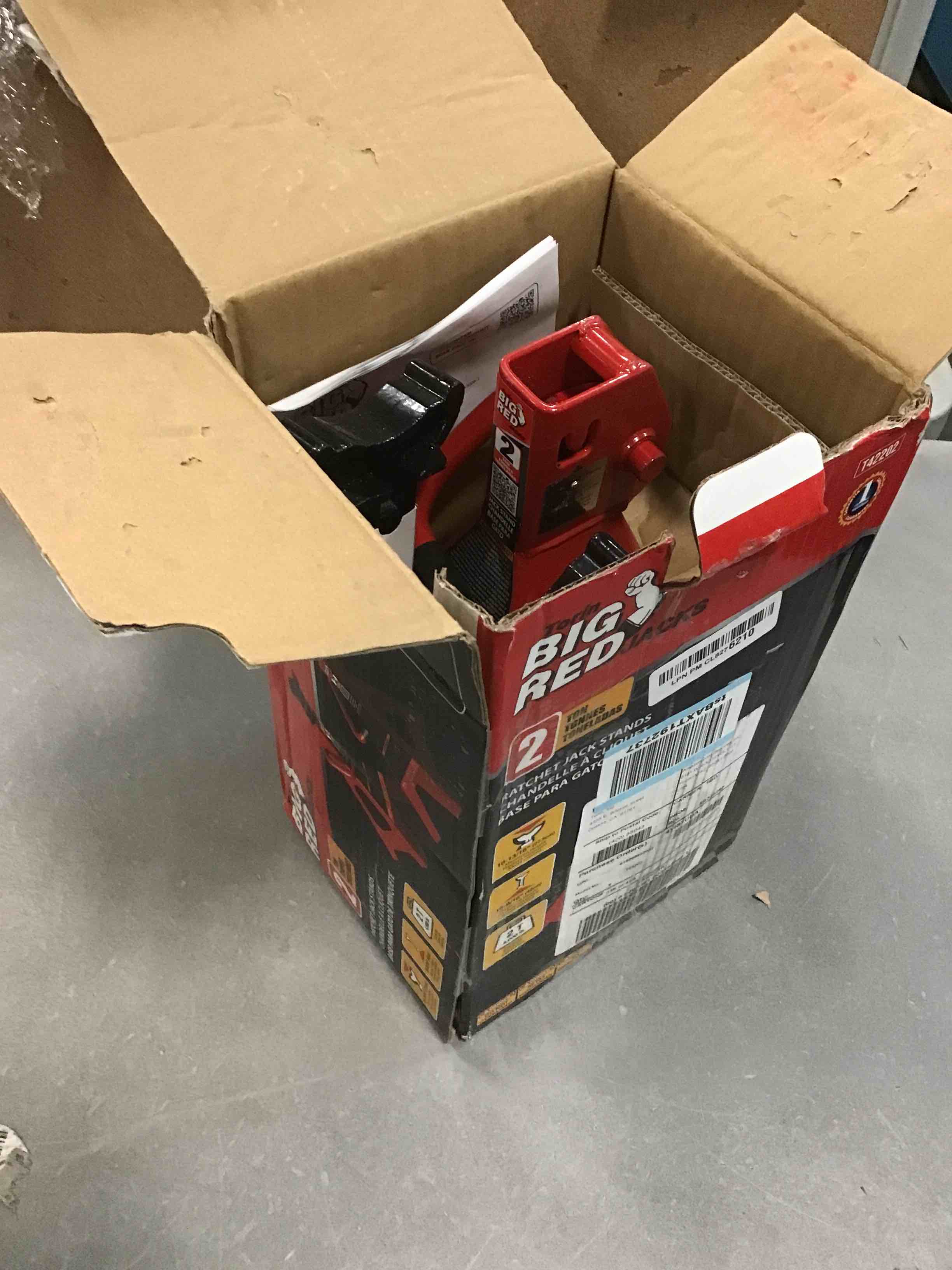 https://s3.amazonaws.com/lotting-images-prod/bidfta/BLU4951299_1704889897790.jpeg