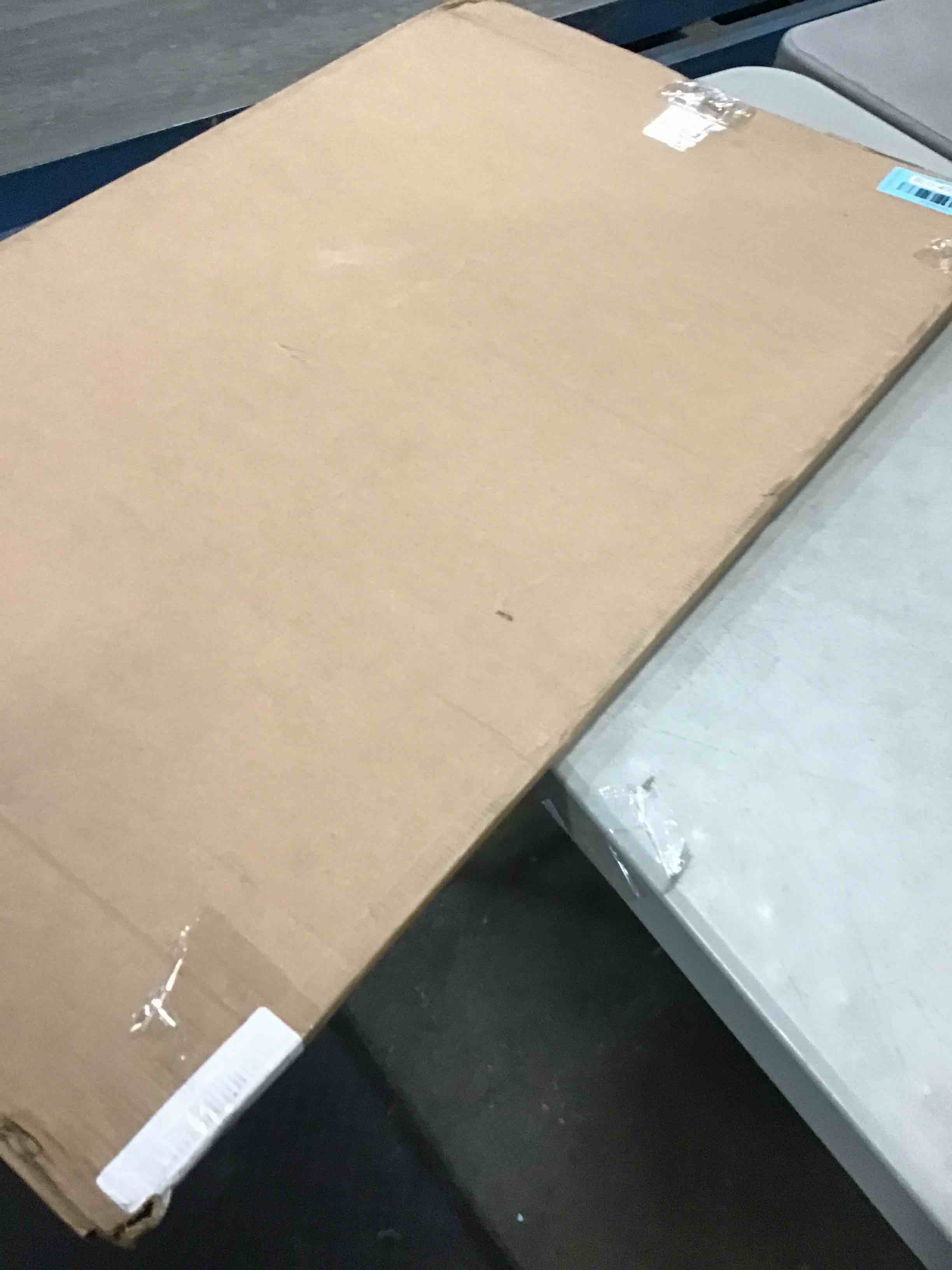https://s3.amazonaws.com/lotting-images-prod/bidfta/BLU4951543_1704980006573.jpeg