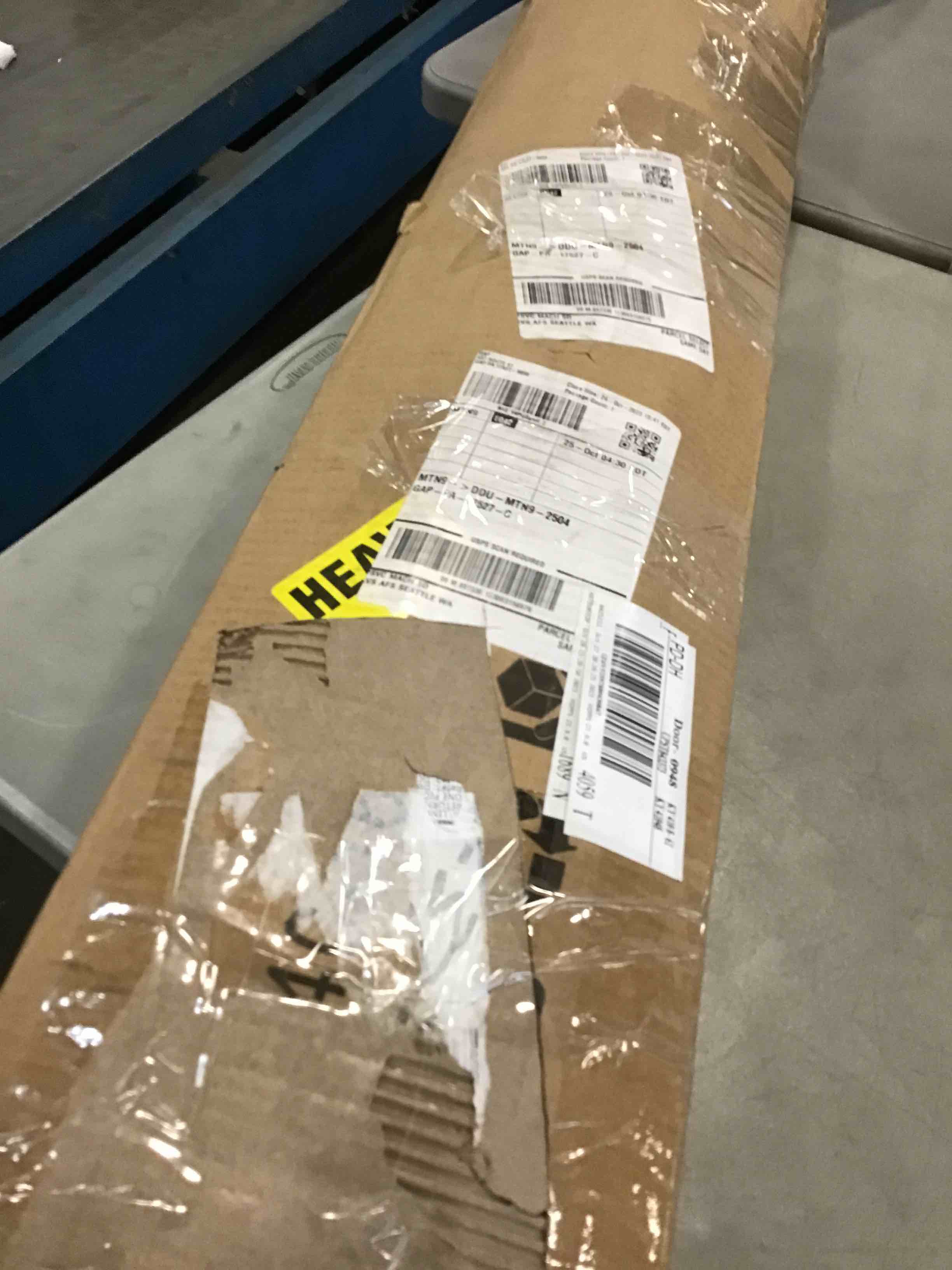 https://s3.amazonaws.com/lotting-images-prod/bidfta/BLU4951708_1705002747305.jpeg