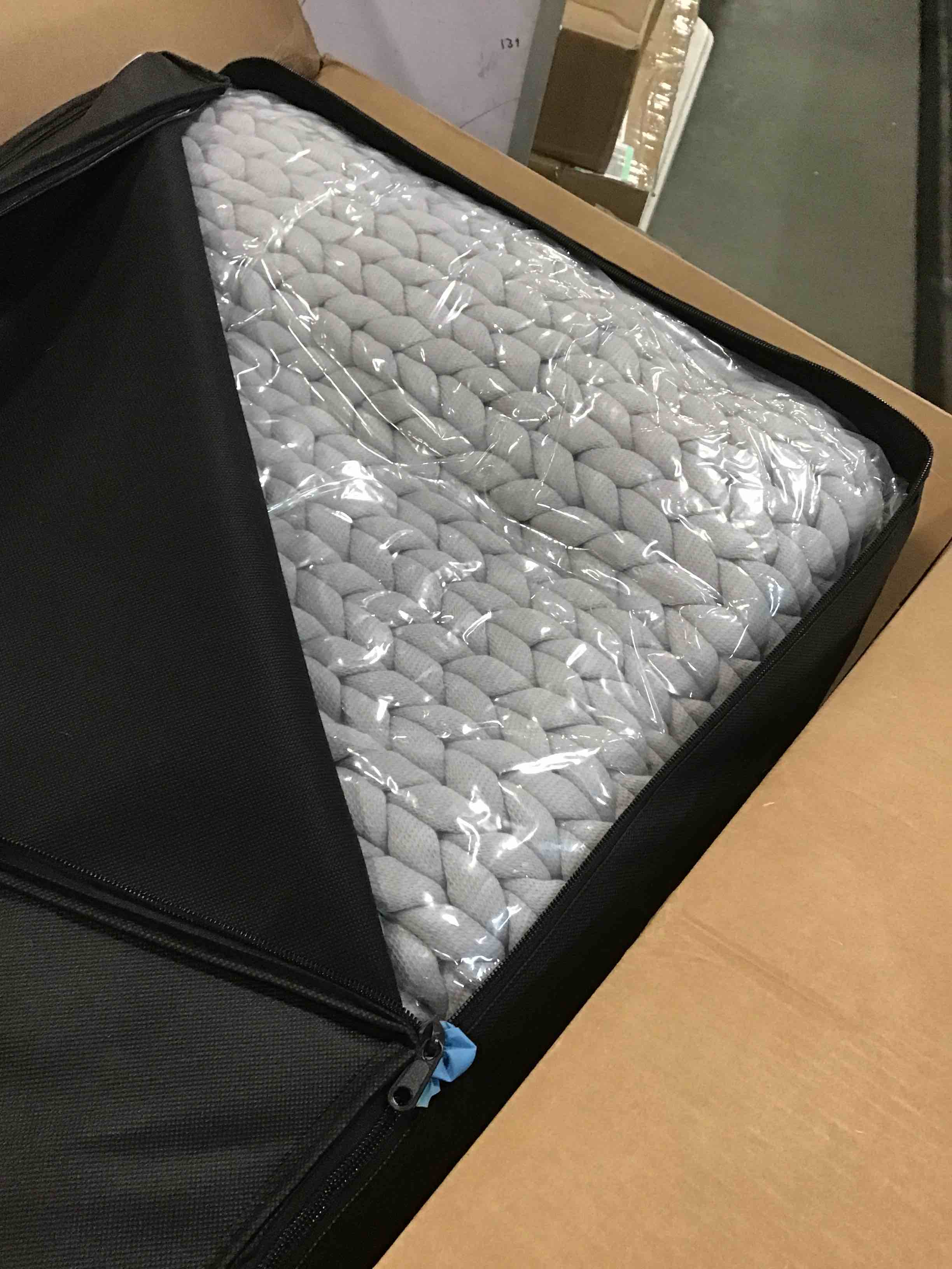 https://s3.amazonaws.com/lotting-images-prod/bidfta/BLU4951751_1705065506311.jpeg