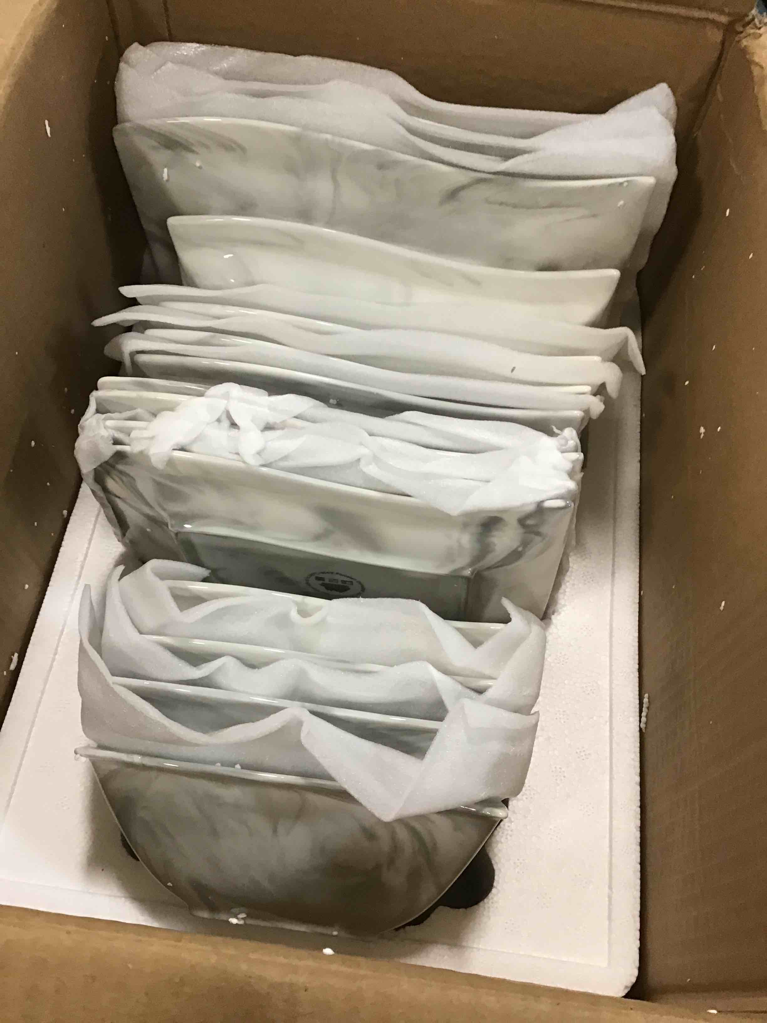 https://s3.amazonaws.com/lotting-images-prod/bidfta/BLU4951780_1705068652416.jpeg