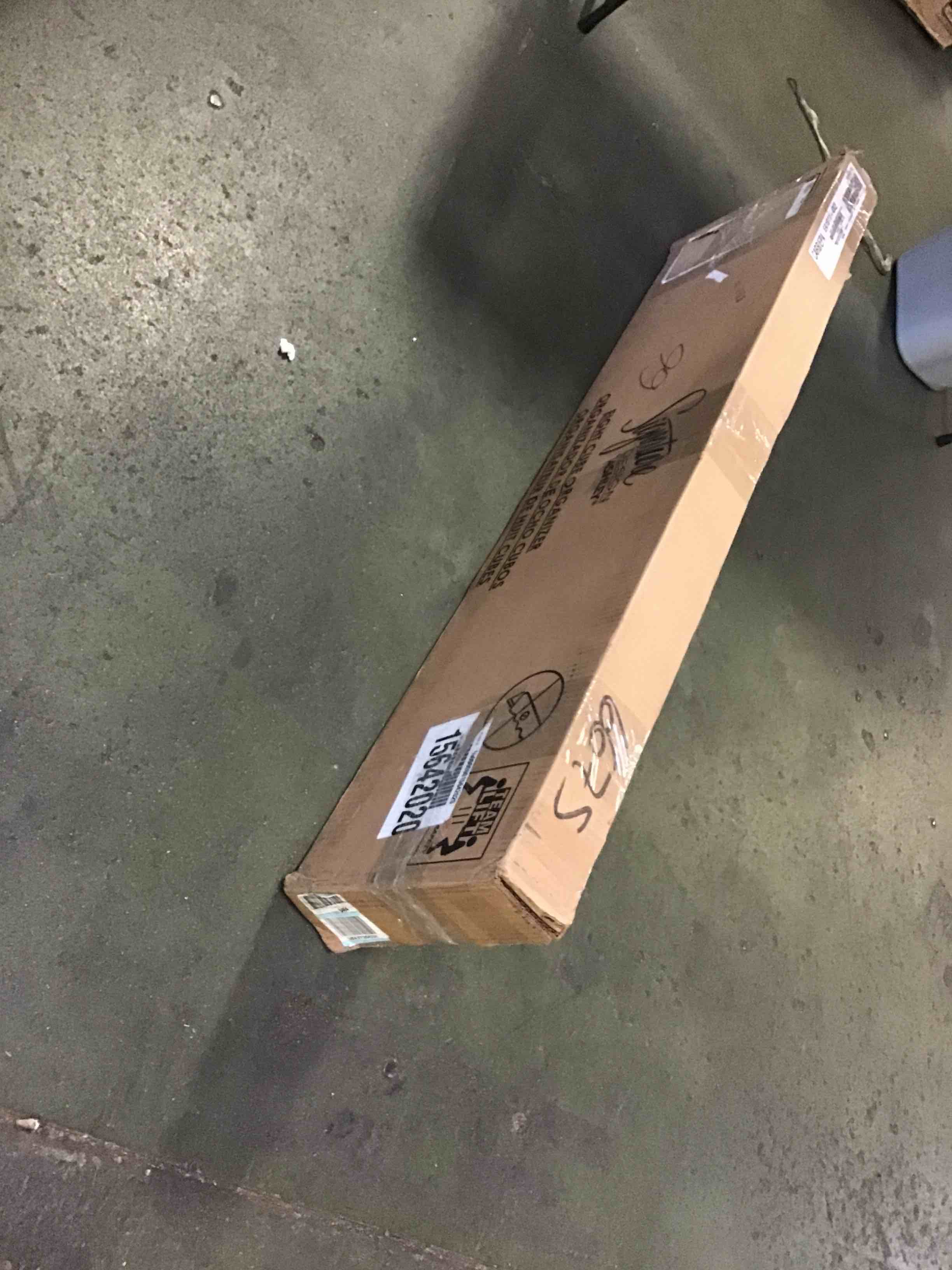 https://s3.amazonaws.com/lotting-images-prod/bidfta/BLU4951942_1694607588808.jpeg
