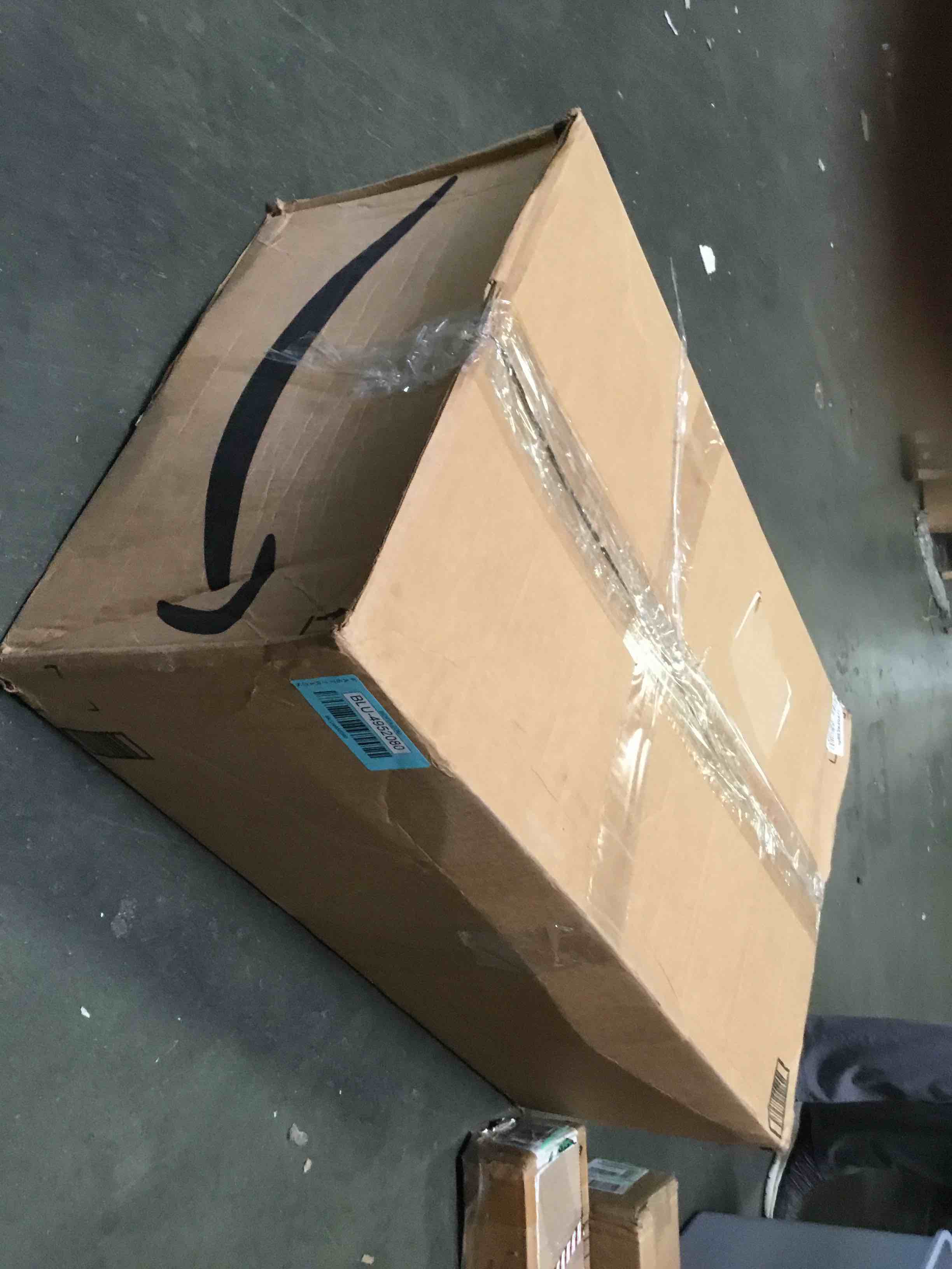 https://s3.amazonaws.com/lotting-images-prod/bidfta/BLU4952080_1694721369549.jpeg