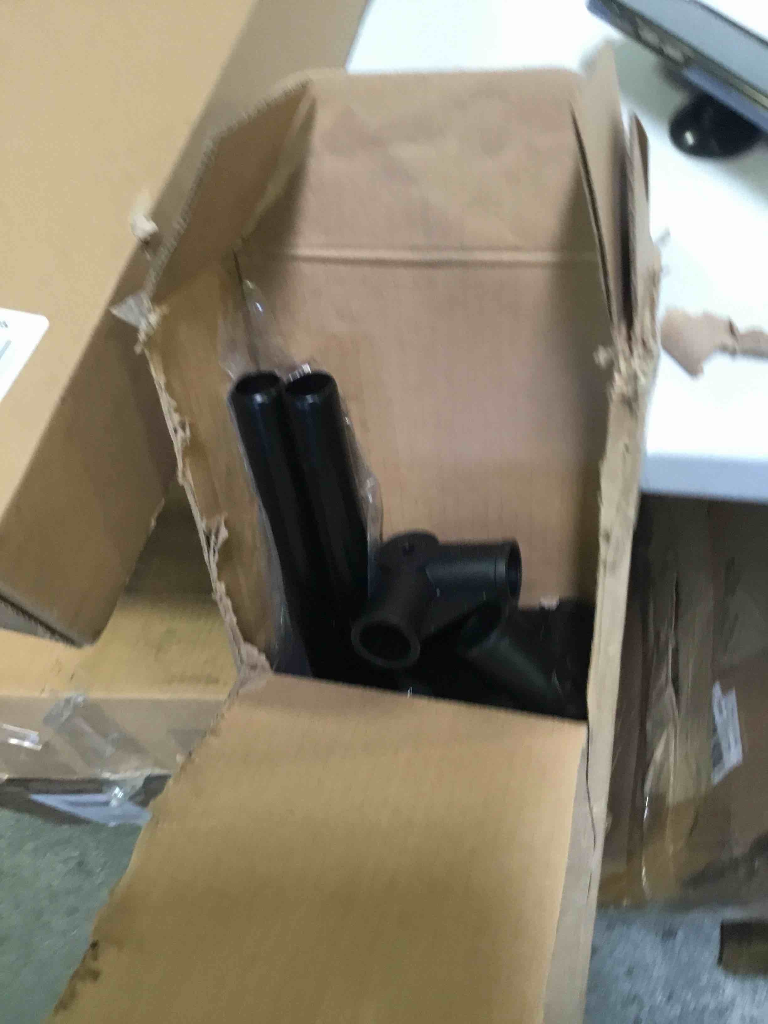 https://s3.amazonaws.com/lotting-images-prod/bidfta/BLU4952106_1694785811649.jpeg