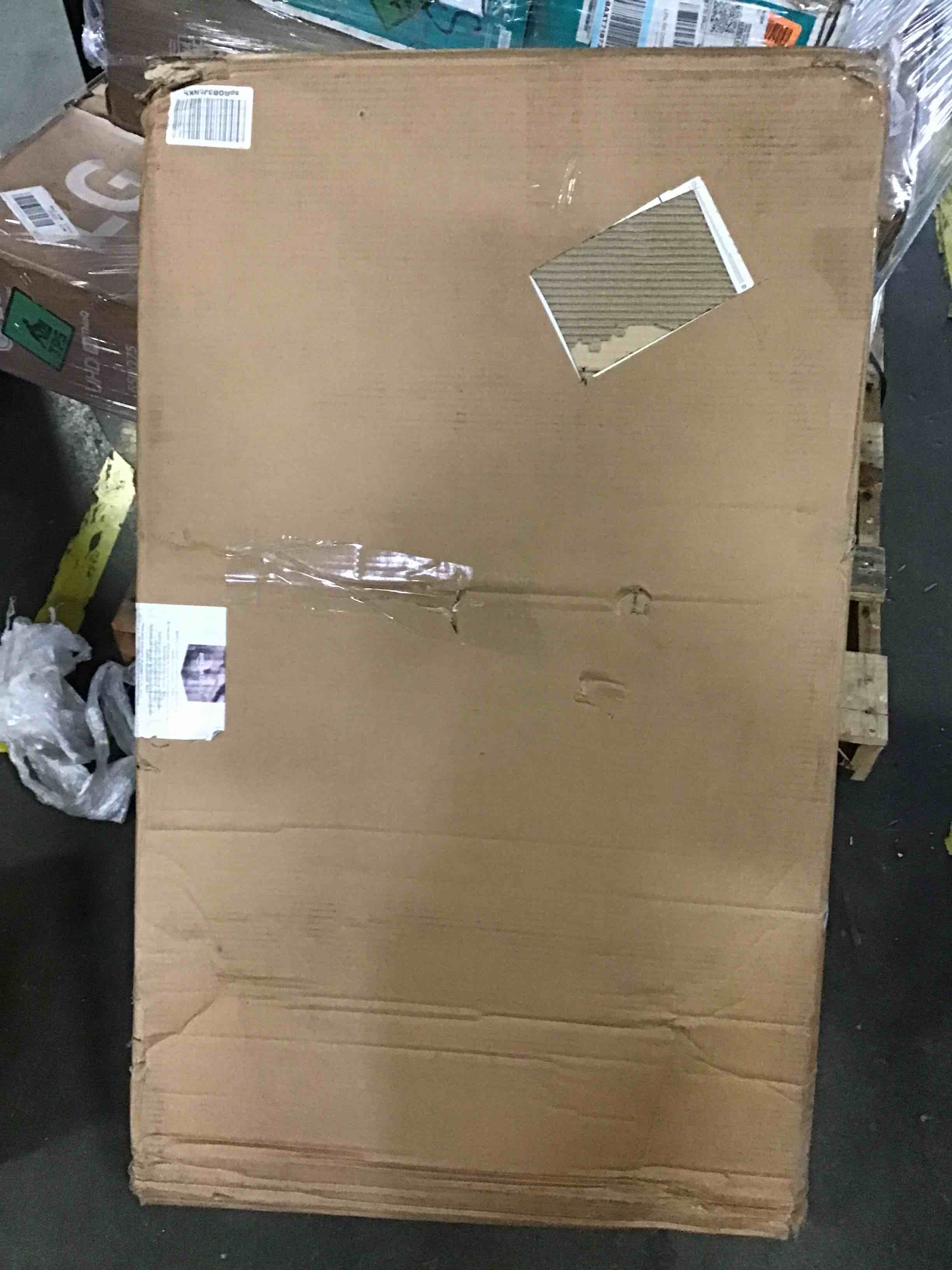 https://s3.amazonaws.com/lotting-images-prod/bidfta/BLU4952216_1695042685363.jpeg