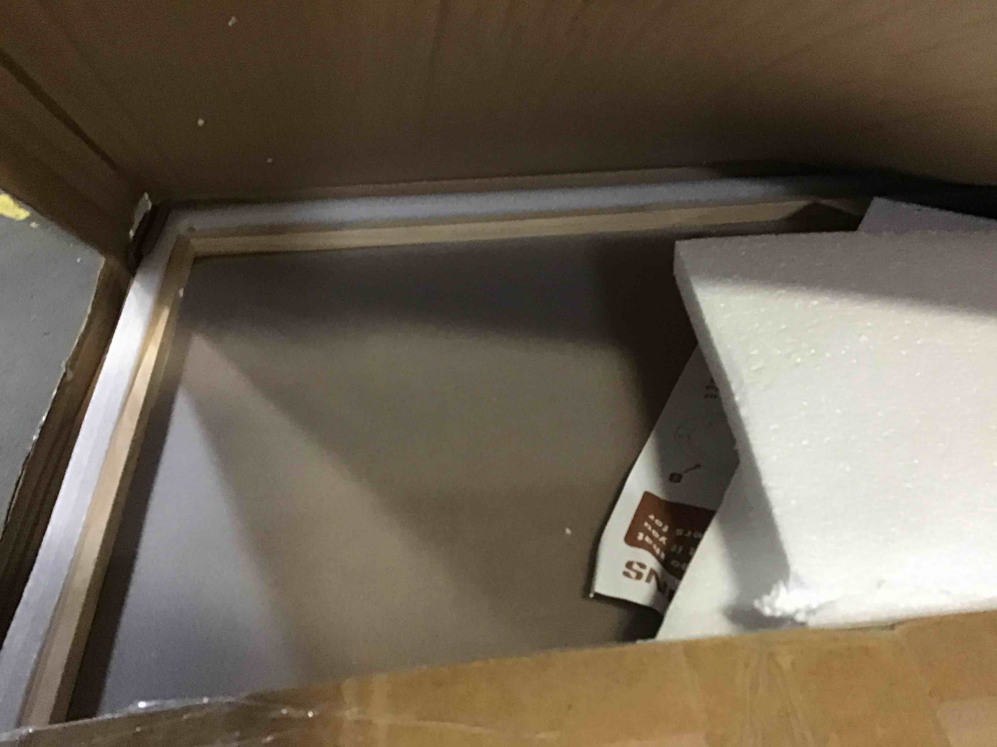 https://s3.amazonaws.com/lotting-images-prod/bidfta/BLU4952246_1695048564880.jpeg