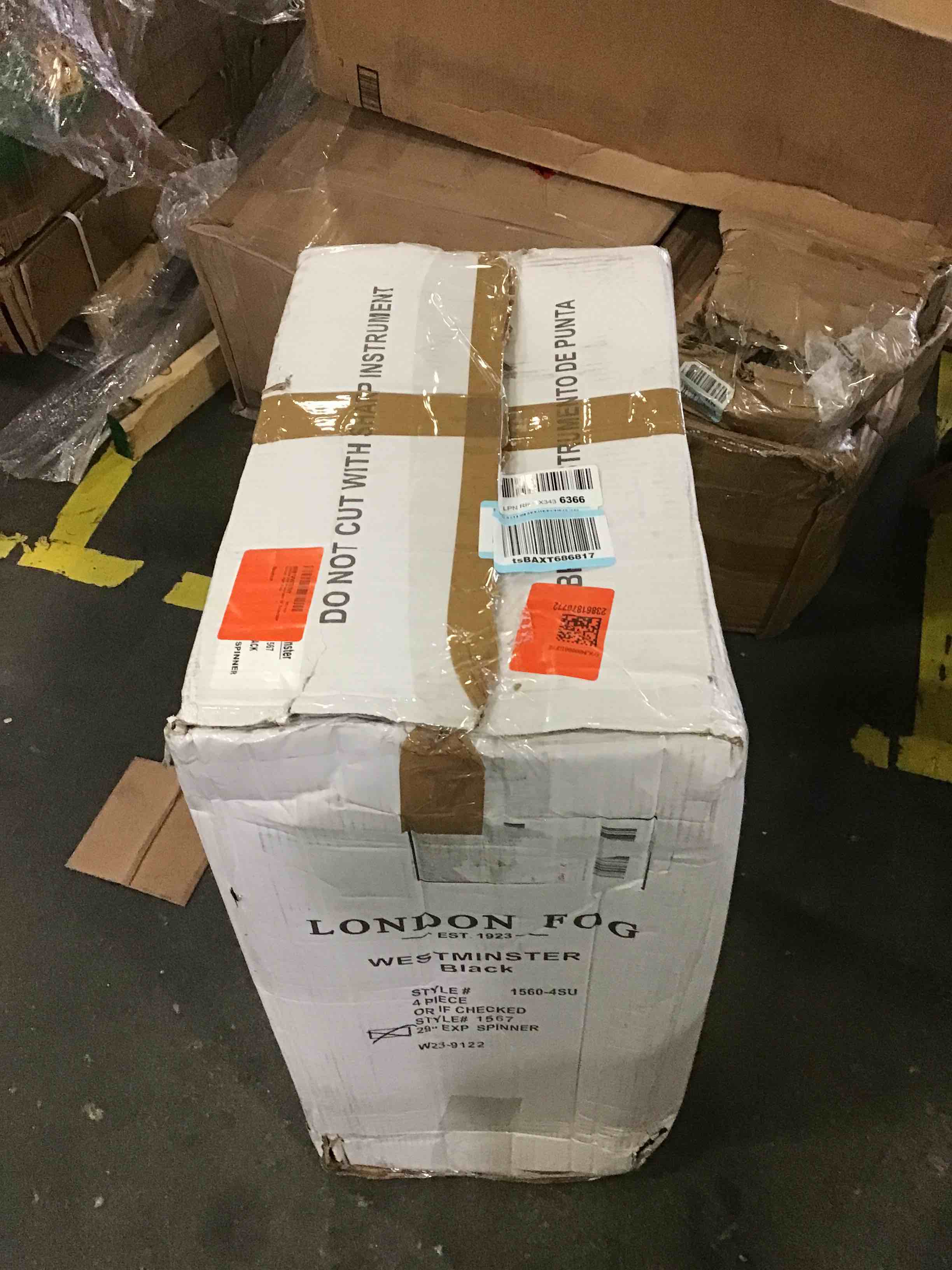 https://s3.amazonaws.com/lotting-images-prod/bidfta/BLU4952257_1695050184691.jpeg