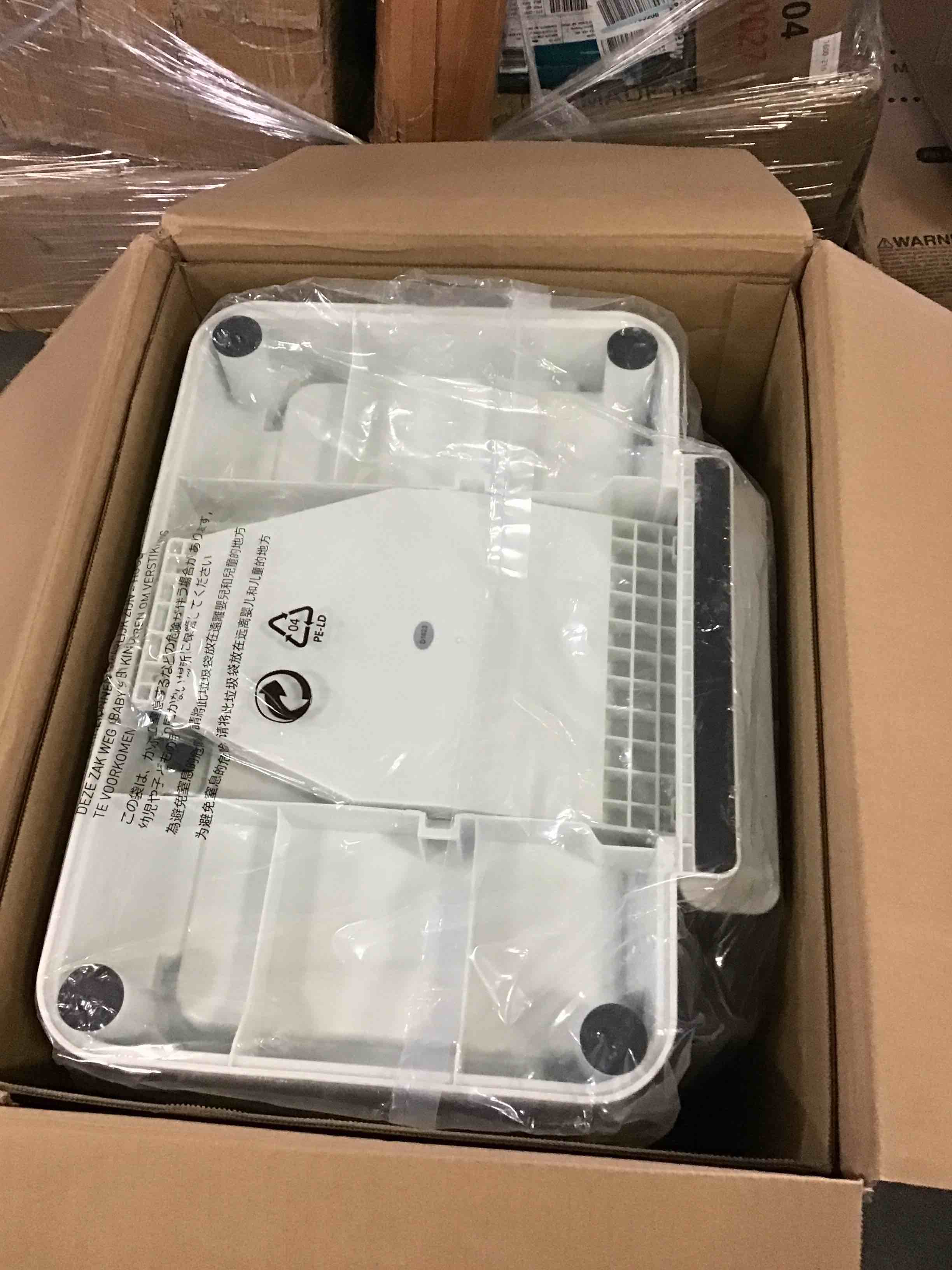 https://s3.amazonaws.com/lotting-images-prod/bidfta/BLU4952317_1695062326409.jpeg