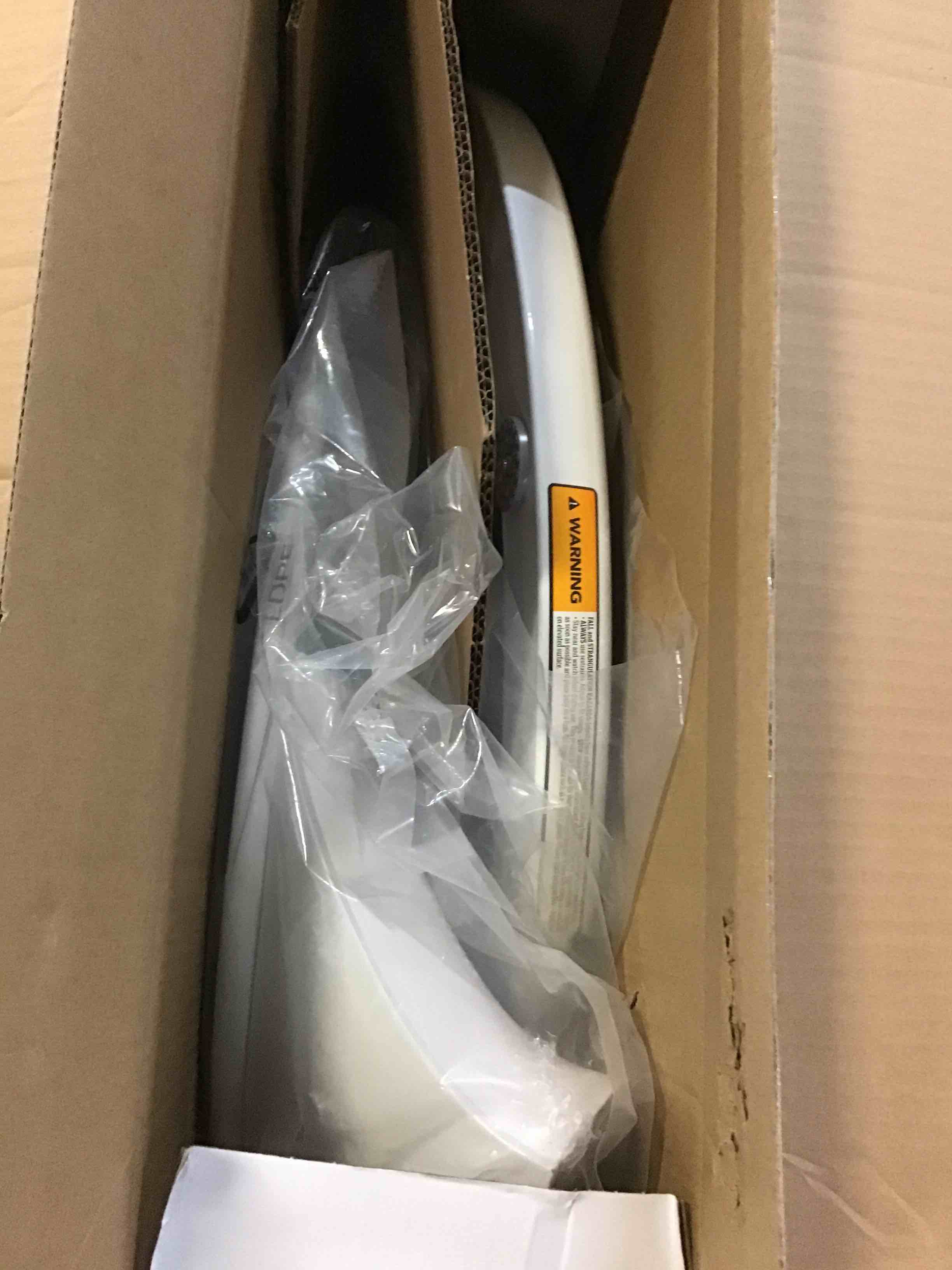 https://s3.amazonaws.com/lotting-images-prod/bidfta/BLU4952719_1695299428558.jpeg