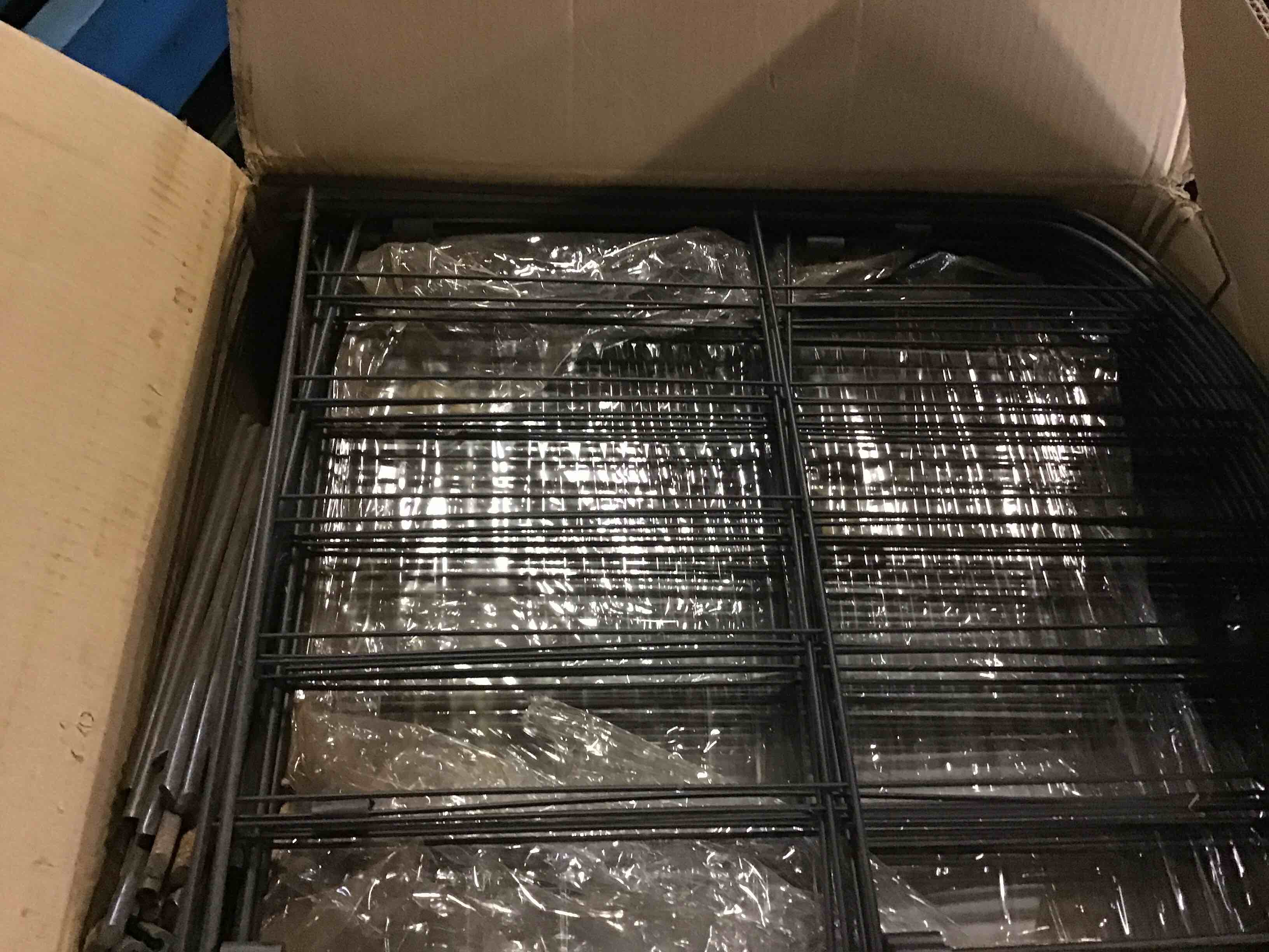 https://s3.amazonaws.com/lotting-images-prod/bidfta/BLU4953378_1695827849936.jpeg