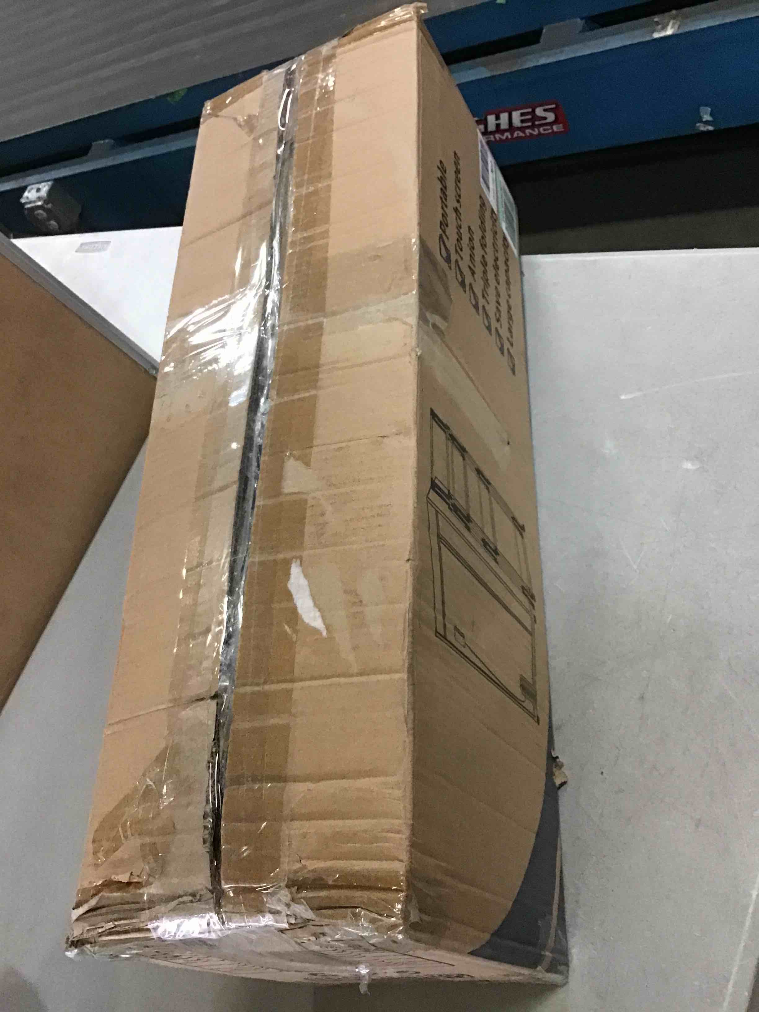 https://s3.amazonaws.com/lotting-images-prod/bidfta/BLU4956728_1695065755206.jpeg