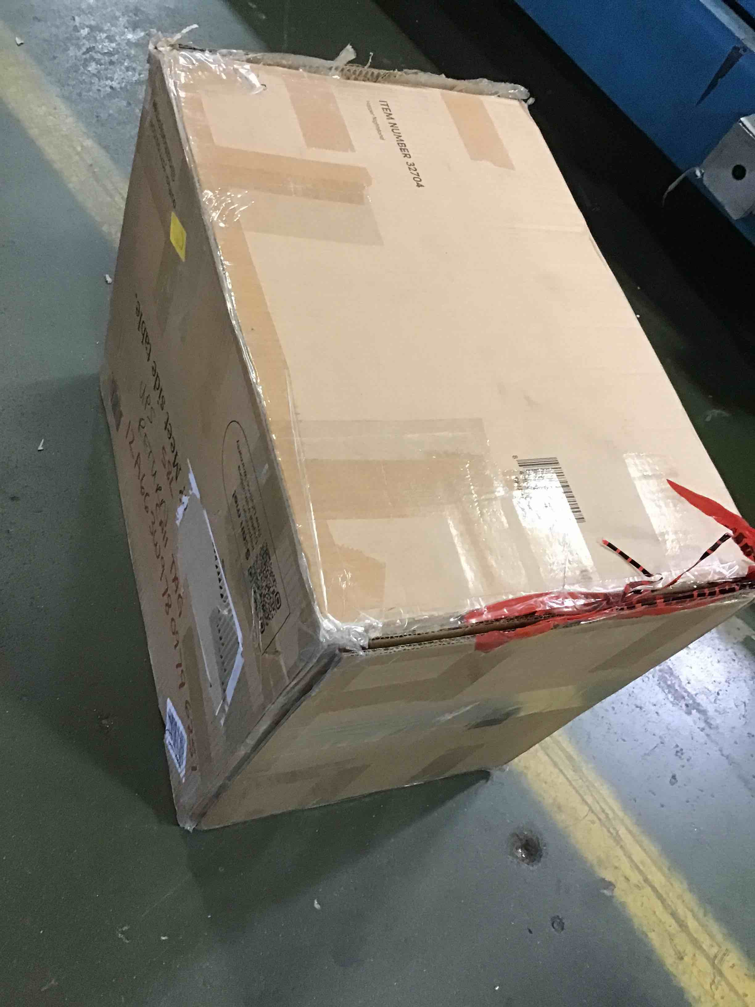https://s3.amazonaws.com/lotting-images-prod/bidfta/BLU4956838_1695136005476.jpeg