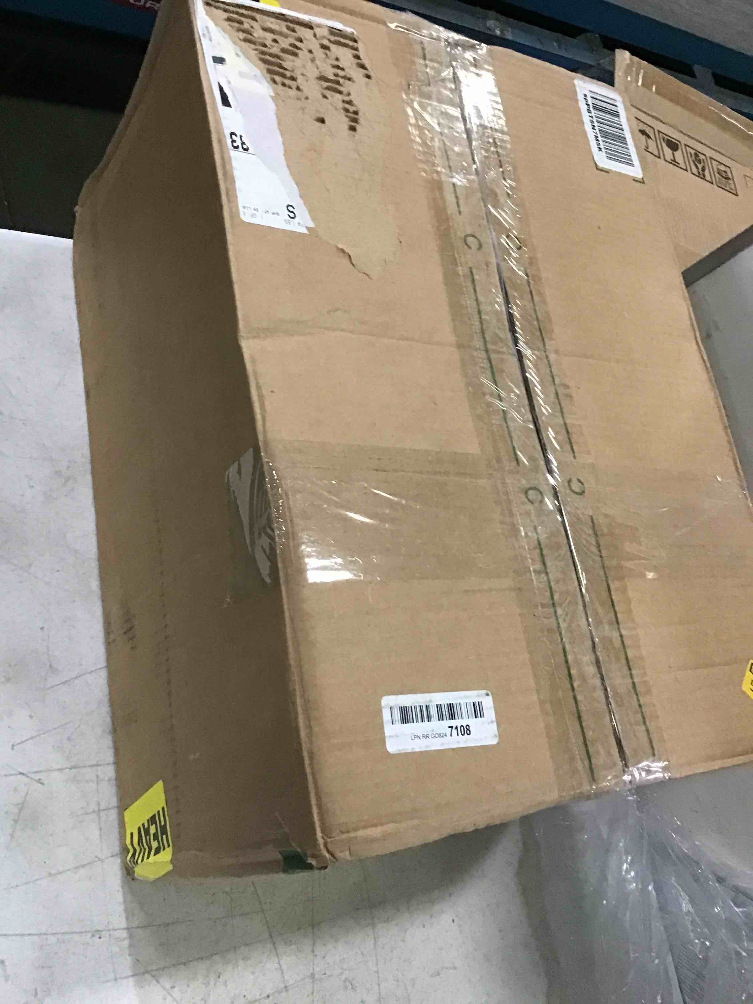 https://s3.amazonaws.com/lotting-images-prod/bidfta/BLU4956890_1695146919690.jpeg