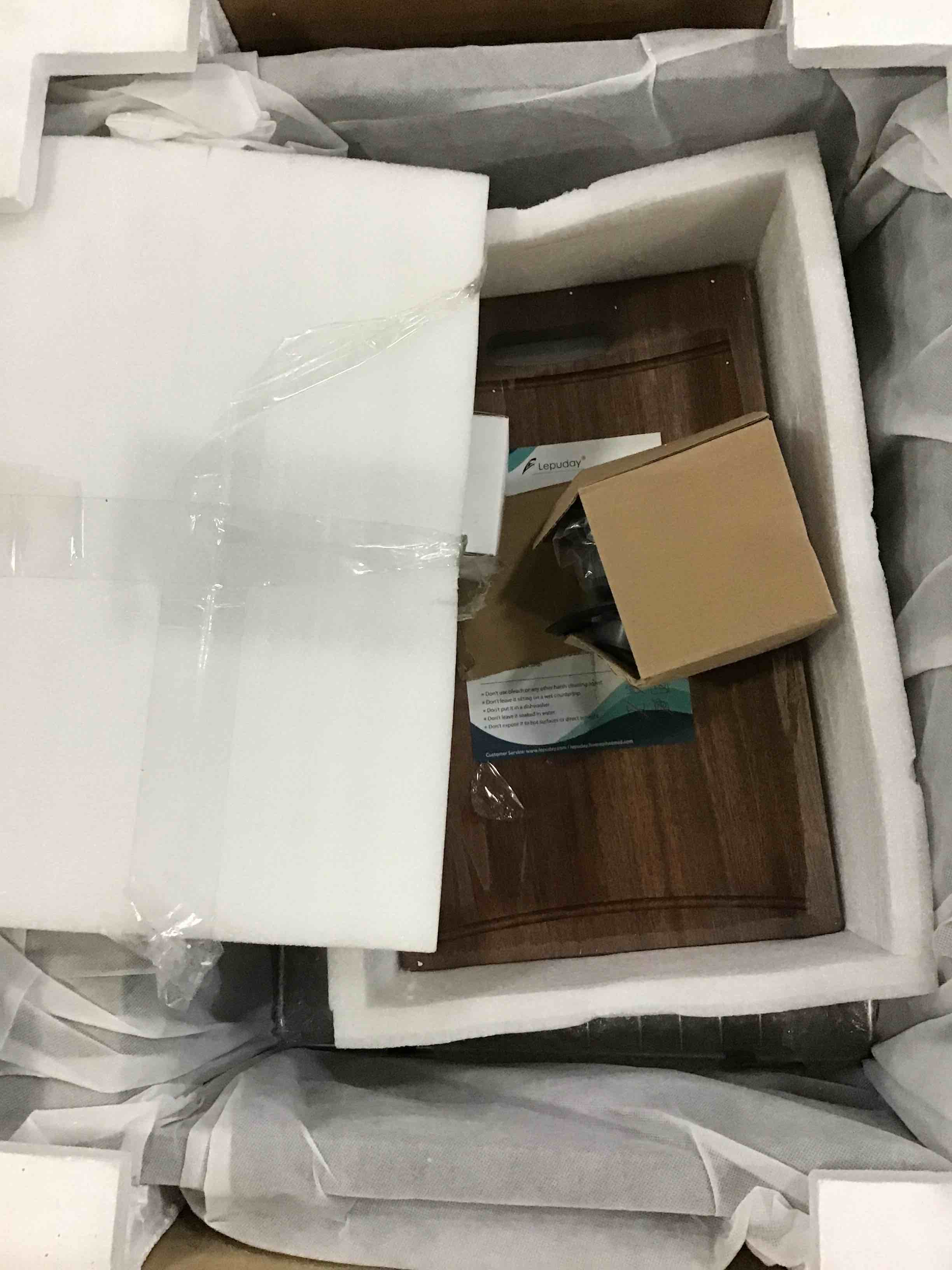 https://s3.amazonaws.com/lotting-images-prod/bidfta/BLU4956974_1695212278933.jpeg