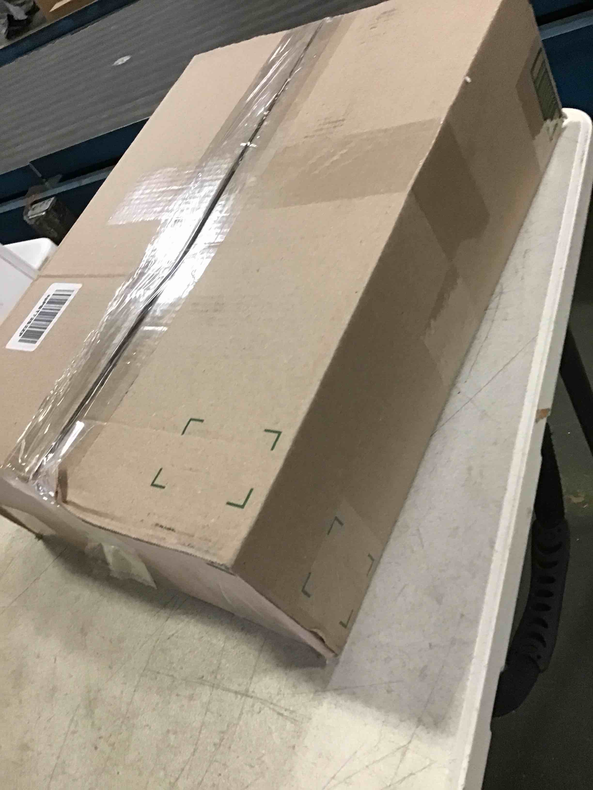 https://s3.amazonaws.com/lotting-images-prod/bidfta/BLU4957699_1695741821434.jpeg