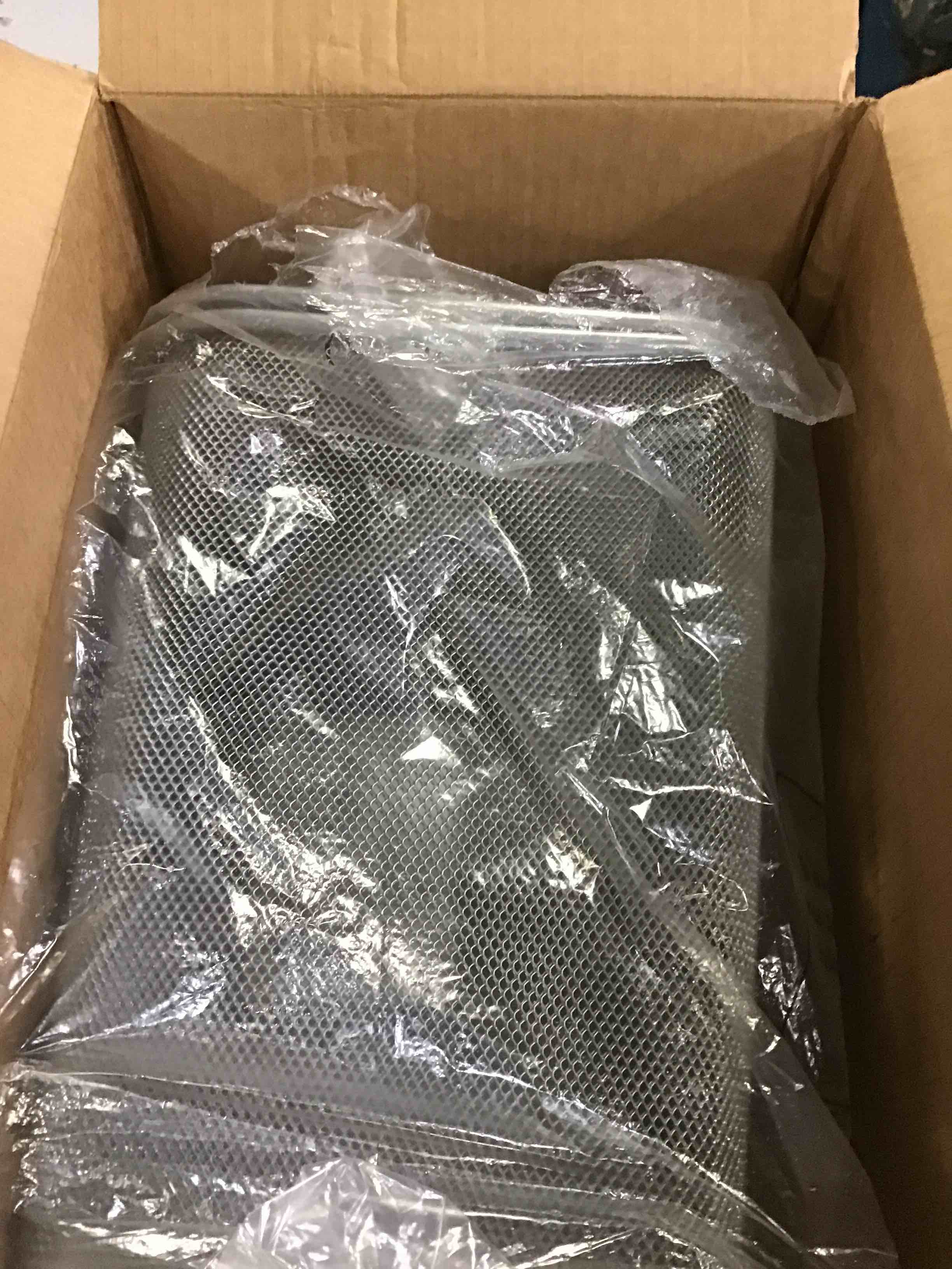 https://s3.amazonaws.com/lotting-images-prod/bidfta/BLU4957726_1695745570009.jpeg