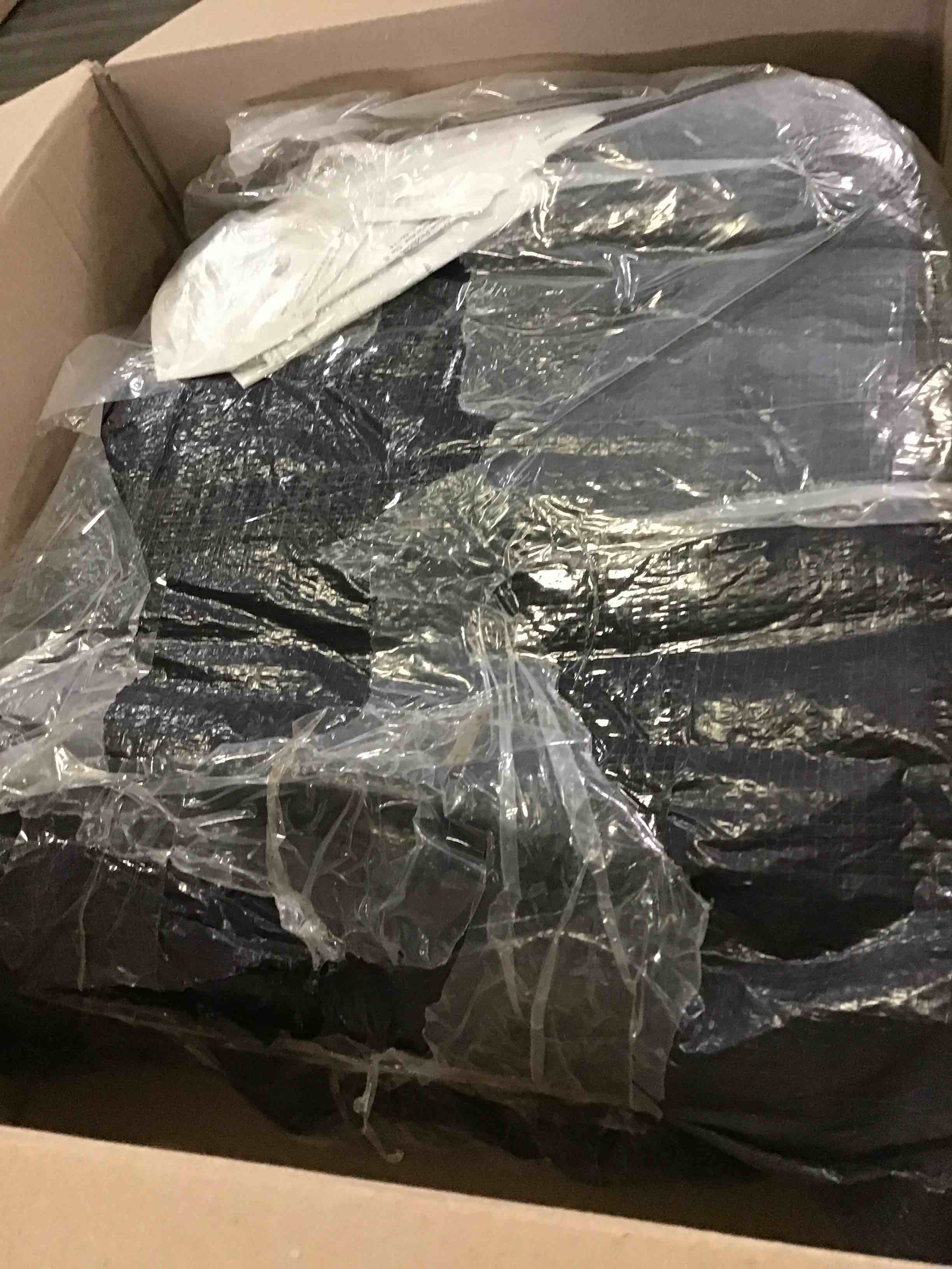 https://s3.amazonaws.com/lotting-images-prod/bidfta/BLU4957737_1695748891830.jpeg