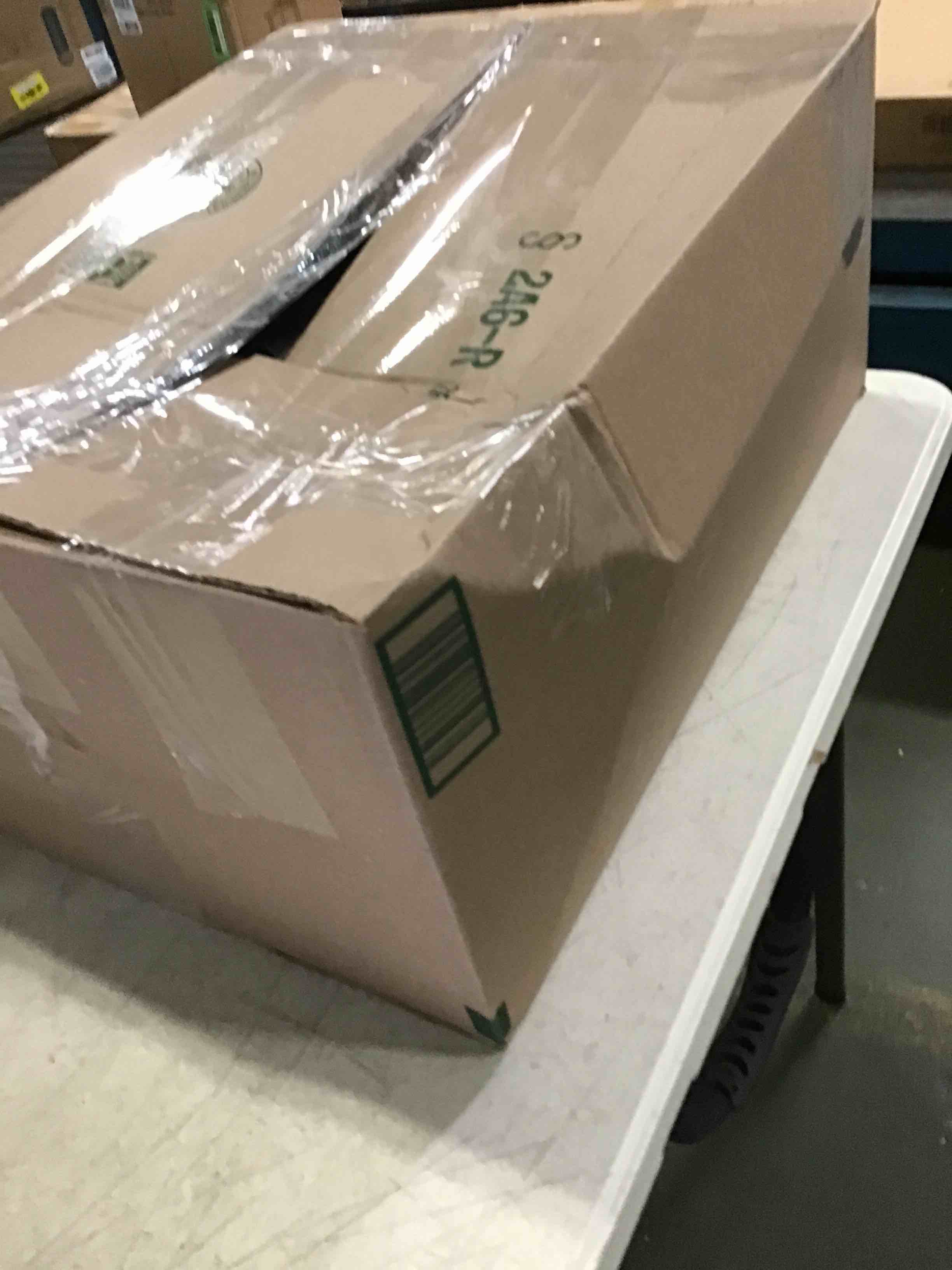 https://s3.amazonaws.com/lotting-images-prod/bidfta/BLU4957737_1695748936393.jpeg