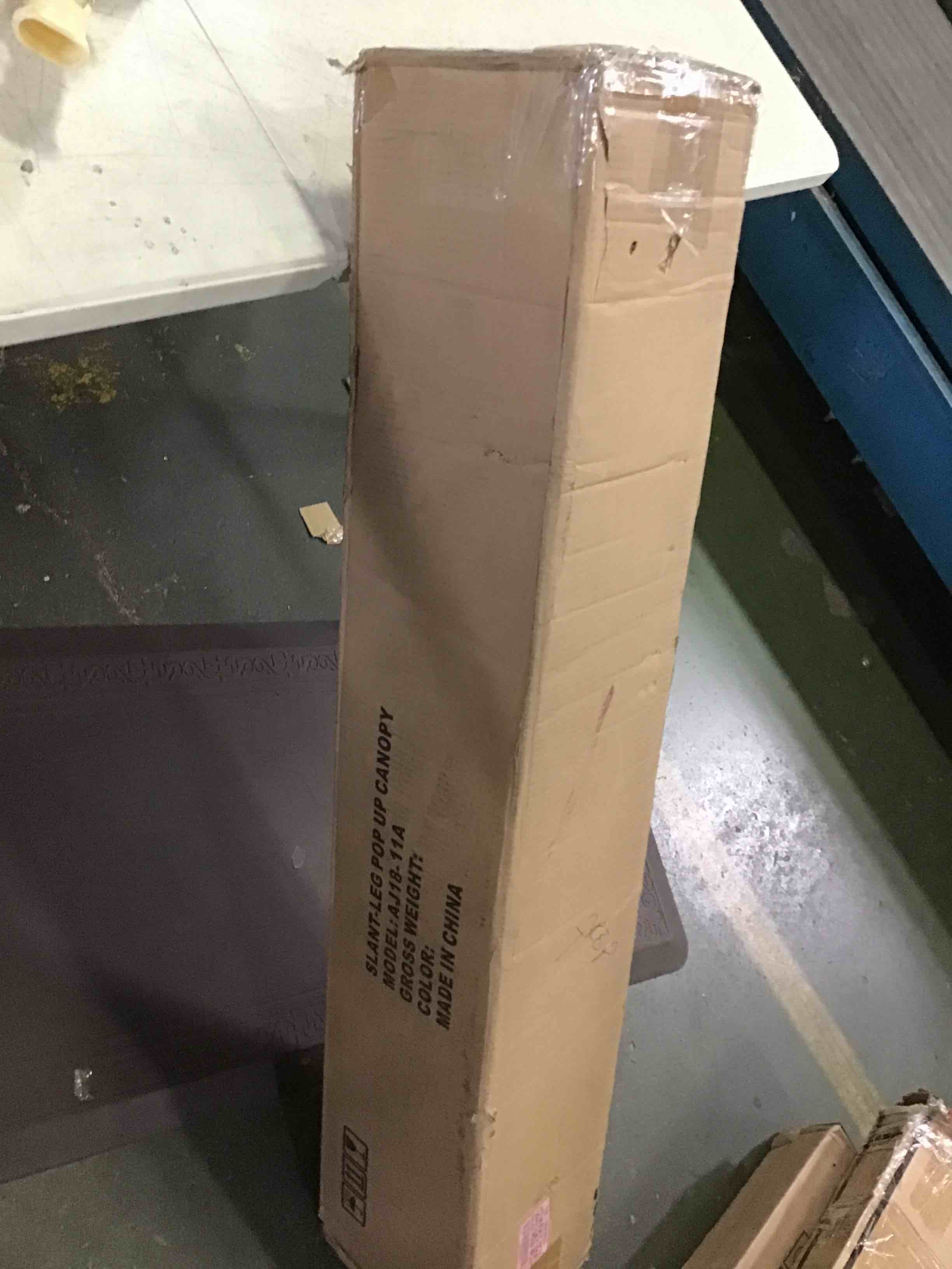 https://s3.amazonaws.com/lotting-images-prod/bidfta/BLU4957816_1695759772535.jpeg