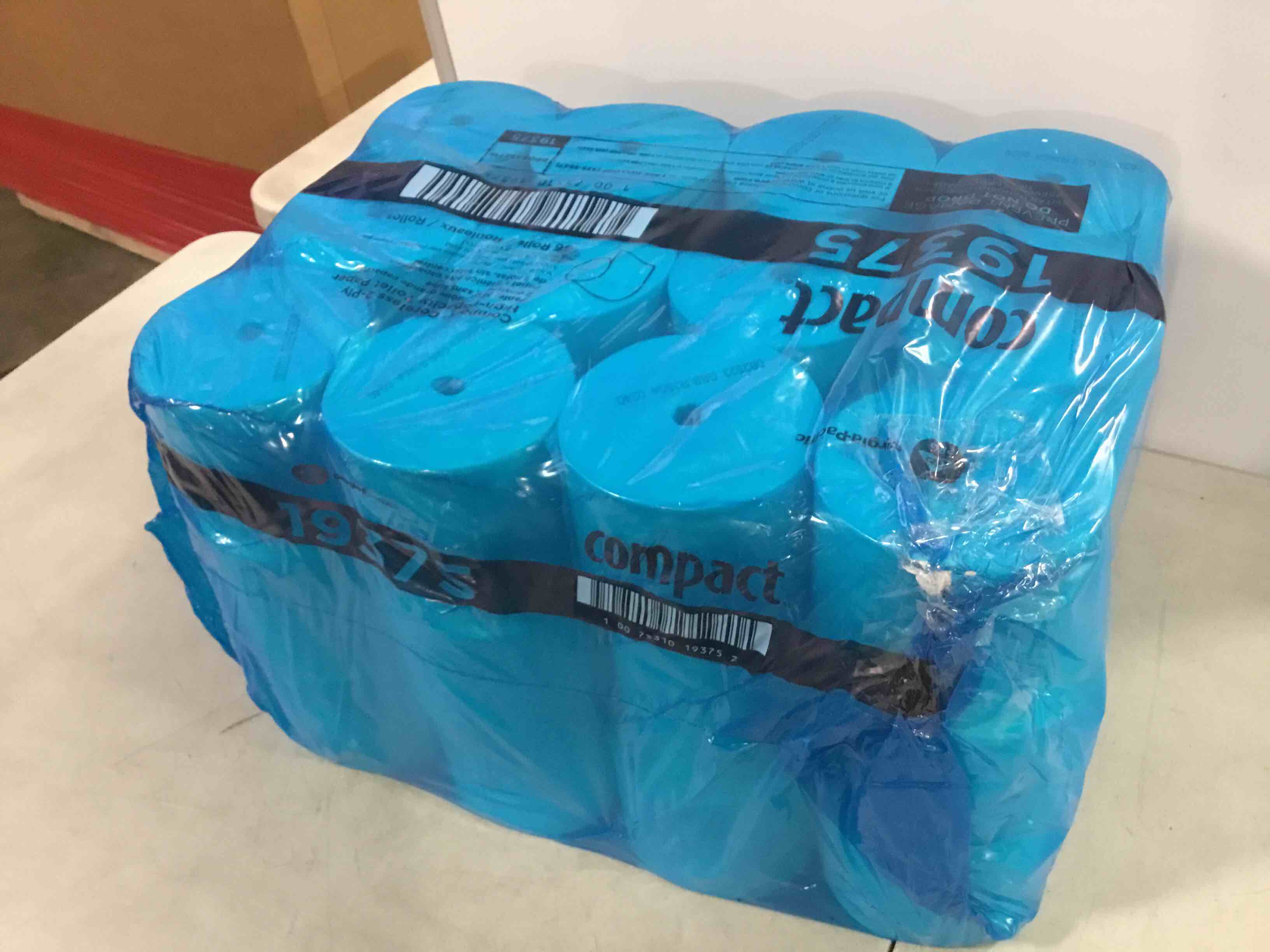 https://s3.amazonaws.com/lotting-images-prod/bidfta/BLU4961198_1695122208865.jpeg