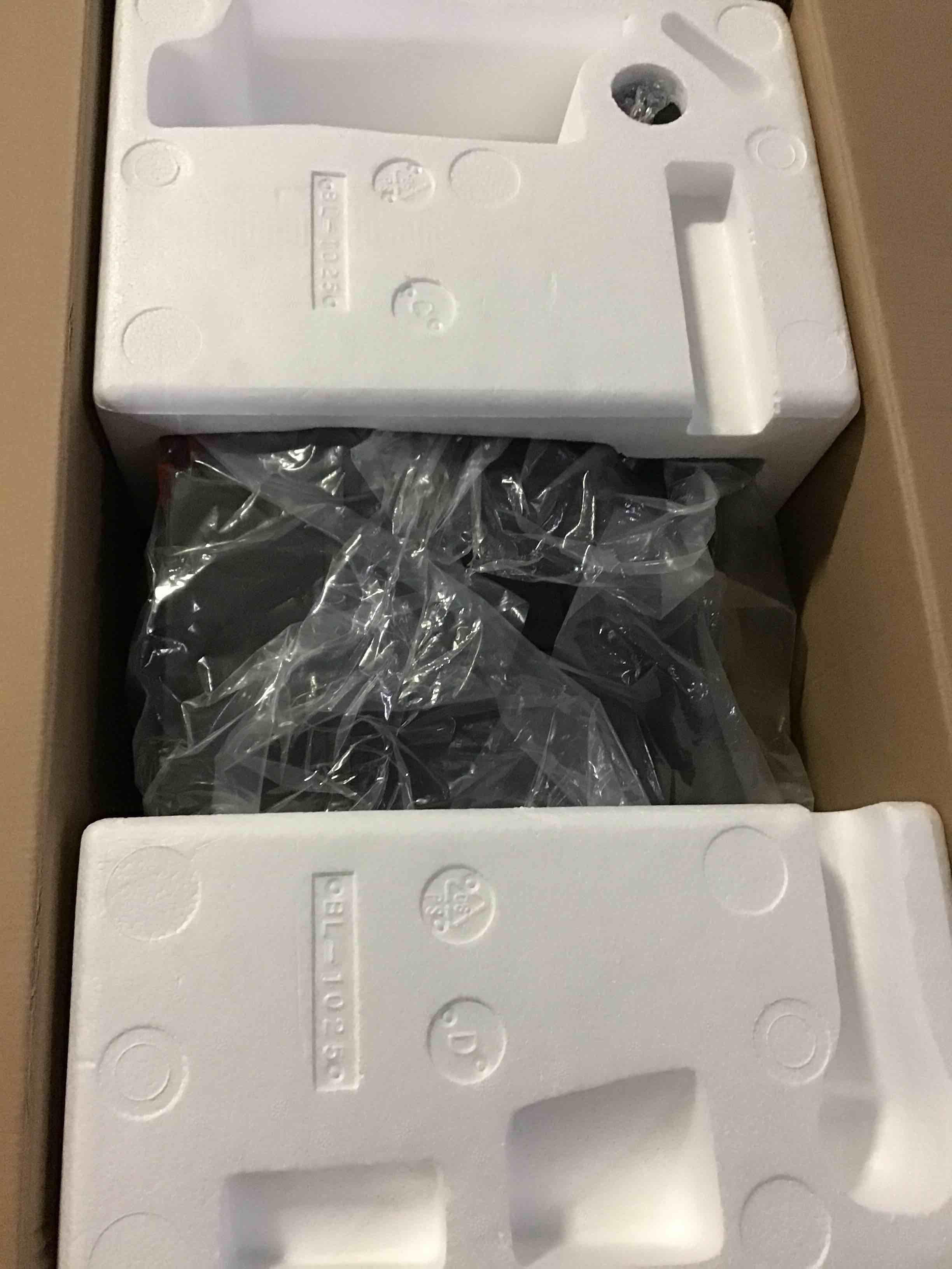https://s3.amazonaws.com/lotting-images-prod/bidfta/BLU4963342_1695995582370.jpeg