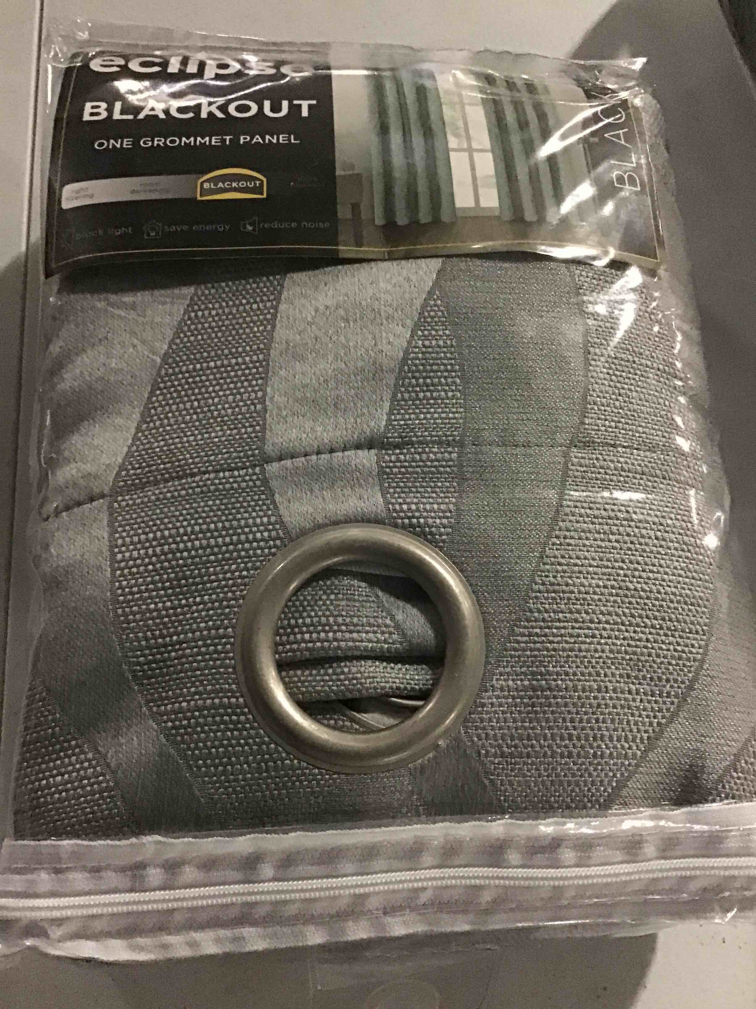 https://s3.amazonaws.com/lotting-images-prod/bidfta/BLU4963863_1696505064344.jpeg
