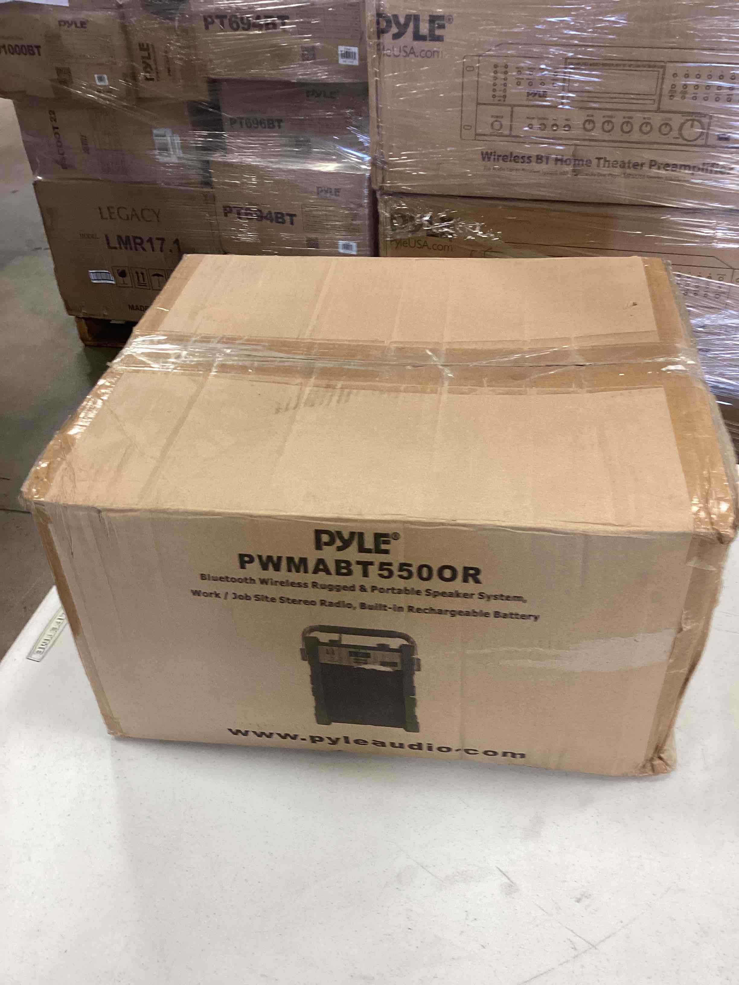 https://s3.amazonaws.com/lotting-images-prod/bidfta/BLU4964876_1690226756451.jpeg
