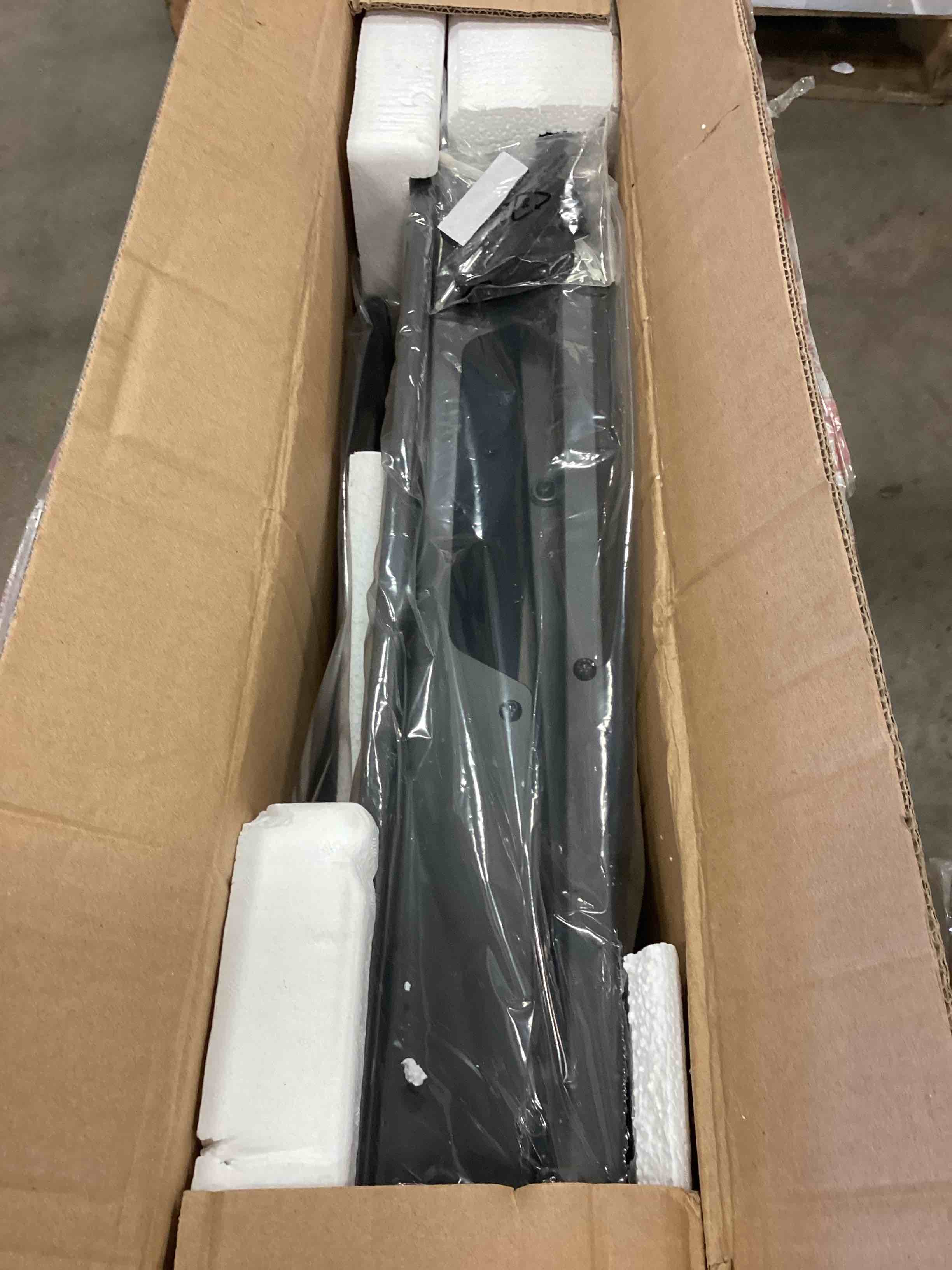 https://s3.amazonaws.com/lotting-images-prod/bidfta/BLU4964878_1690227307250.jpeg