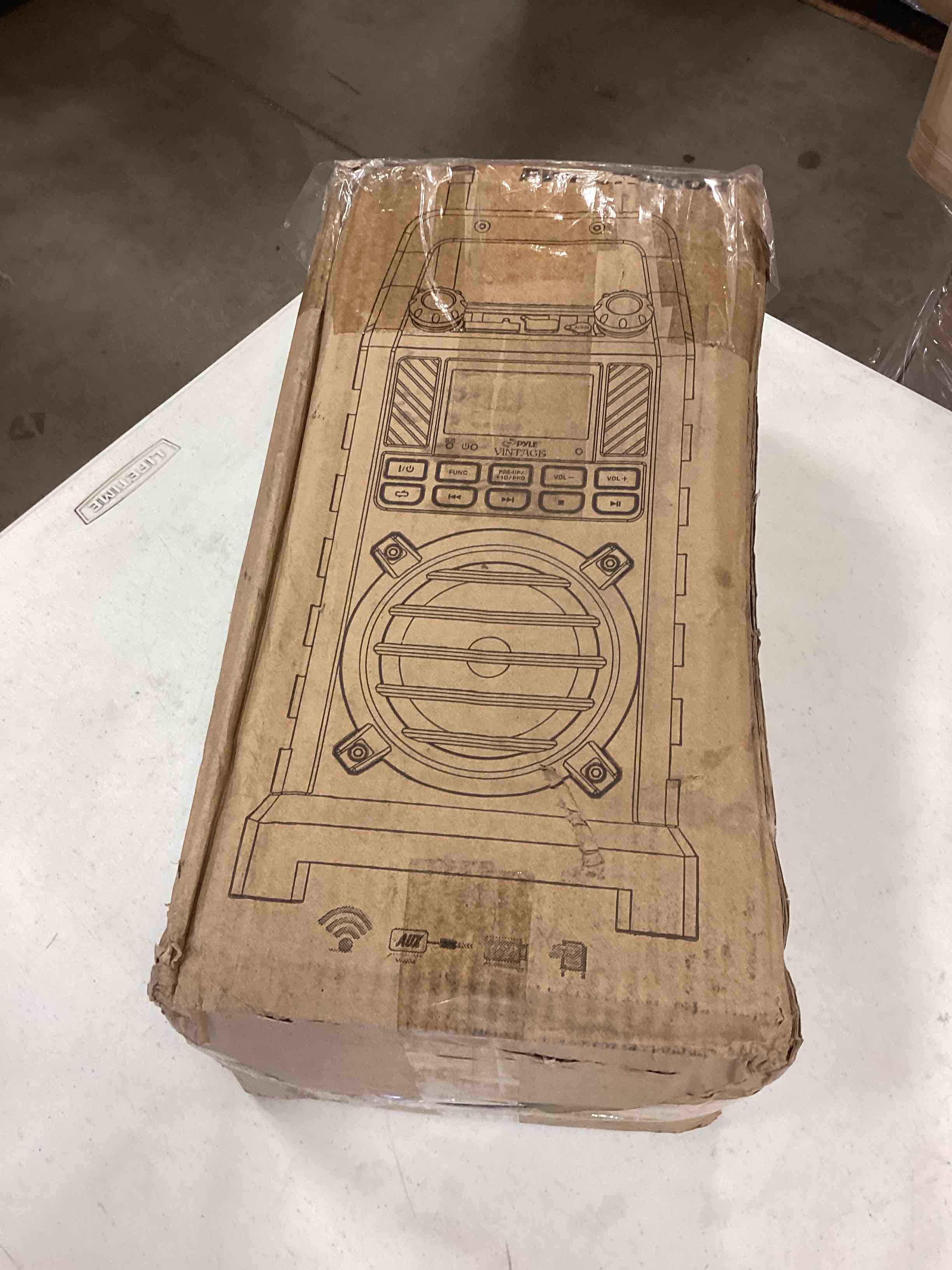 https://s3.amazonaws.com/lotting-images-prod/bidfta/BLU4964884_1690229080408.jpeg