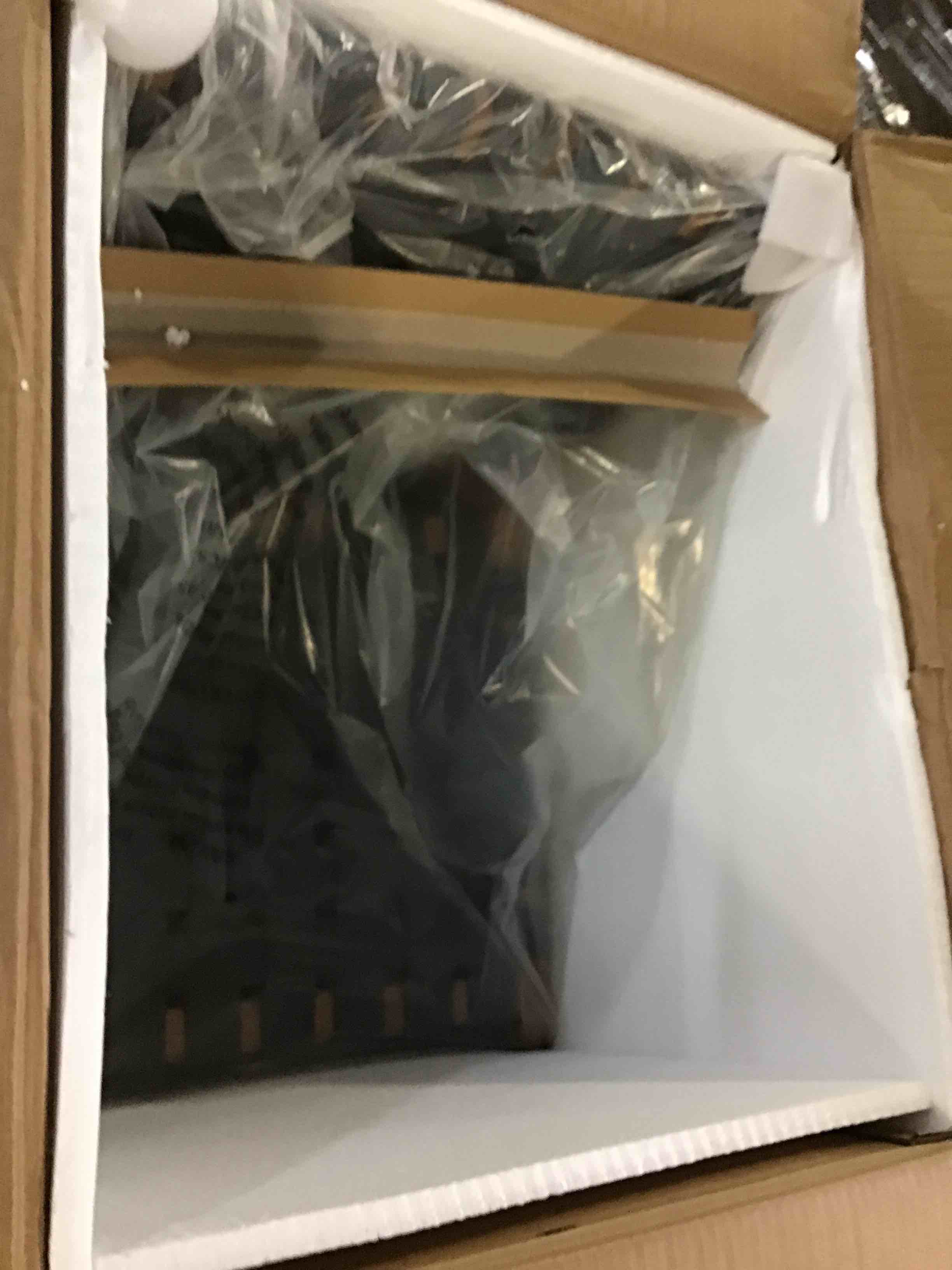 https://s3.amazonaws.com/lotting-images-prod/bidfta/BLU4978498_1686240134011.jpeg