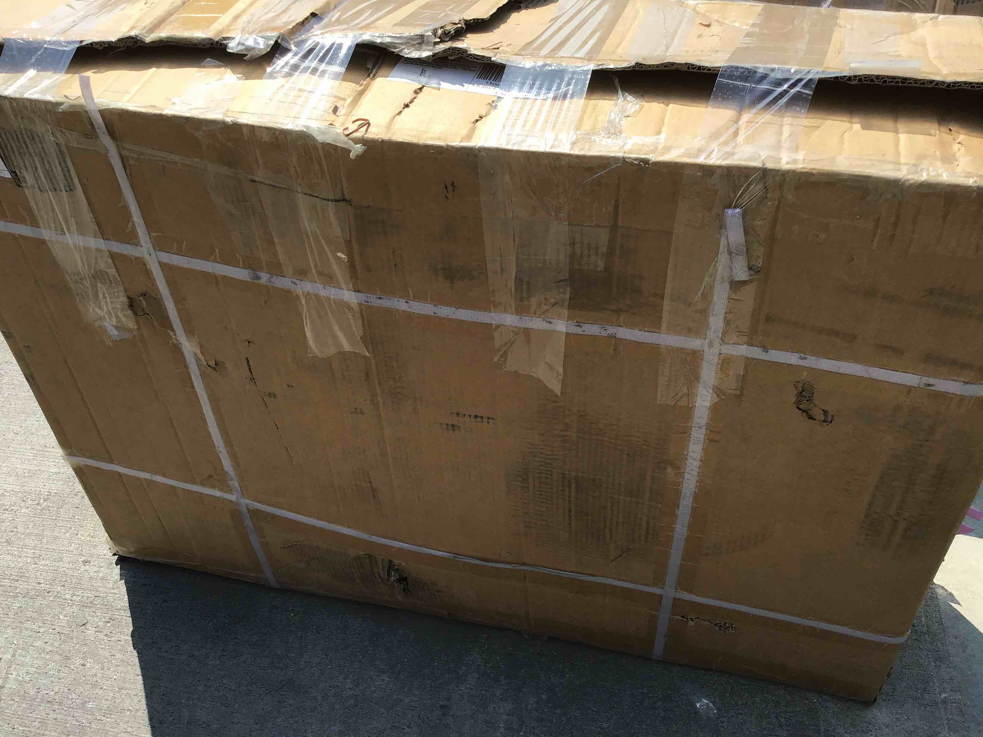 https://s3.amazonaws.com/lotting-images-prod/bidfta/BLU4982939_1686324157212.jpeg