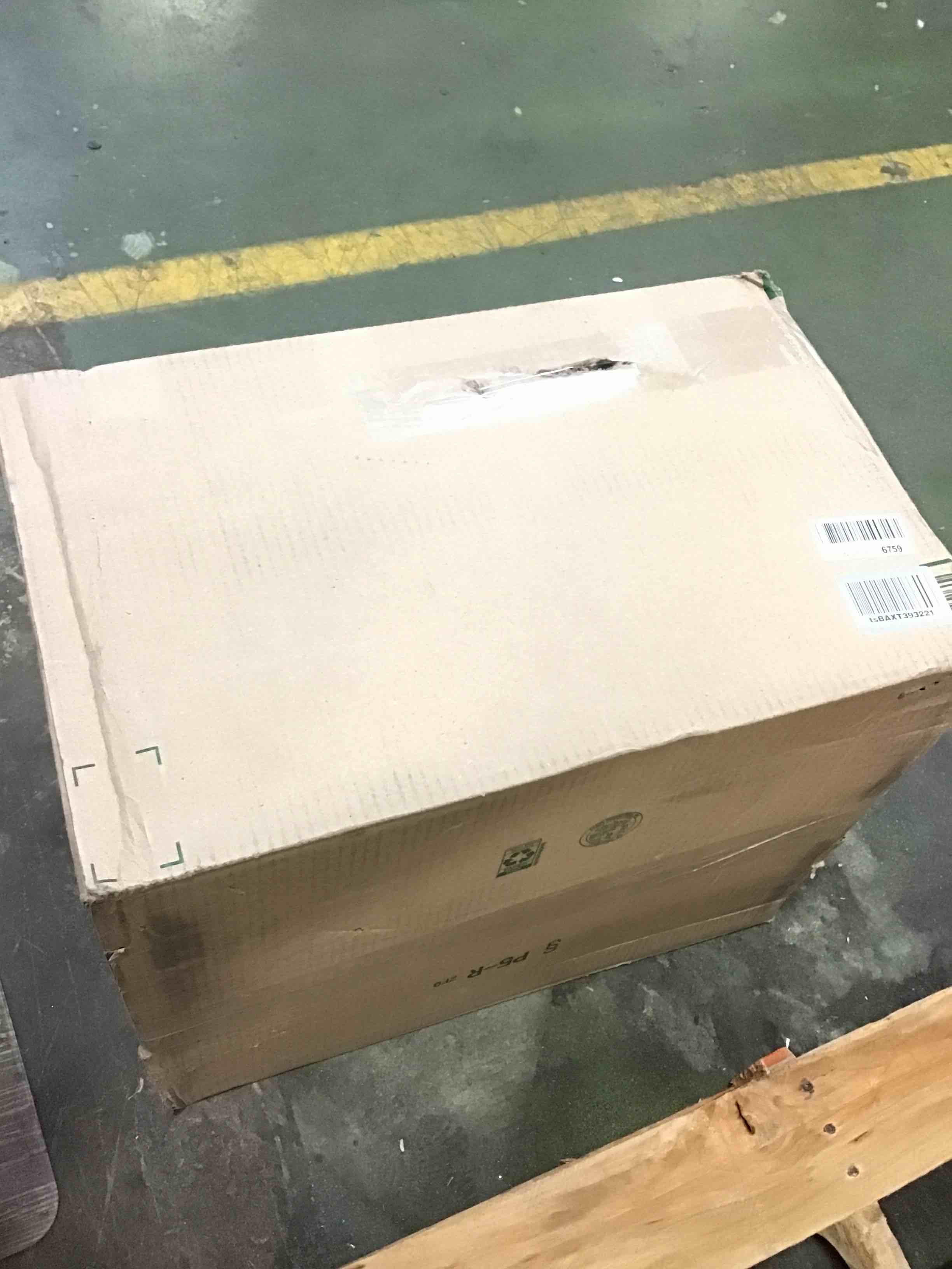 https://s3.amazonaws.com/lotting-images-prod/bidfta/BLU4986714_1685702714155.jpeg