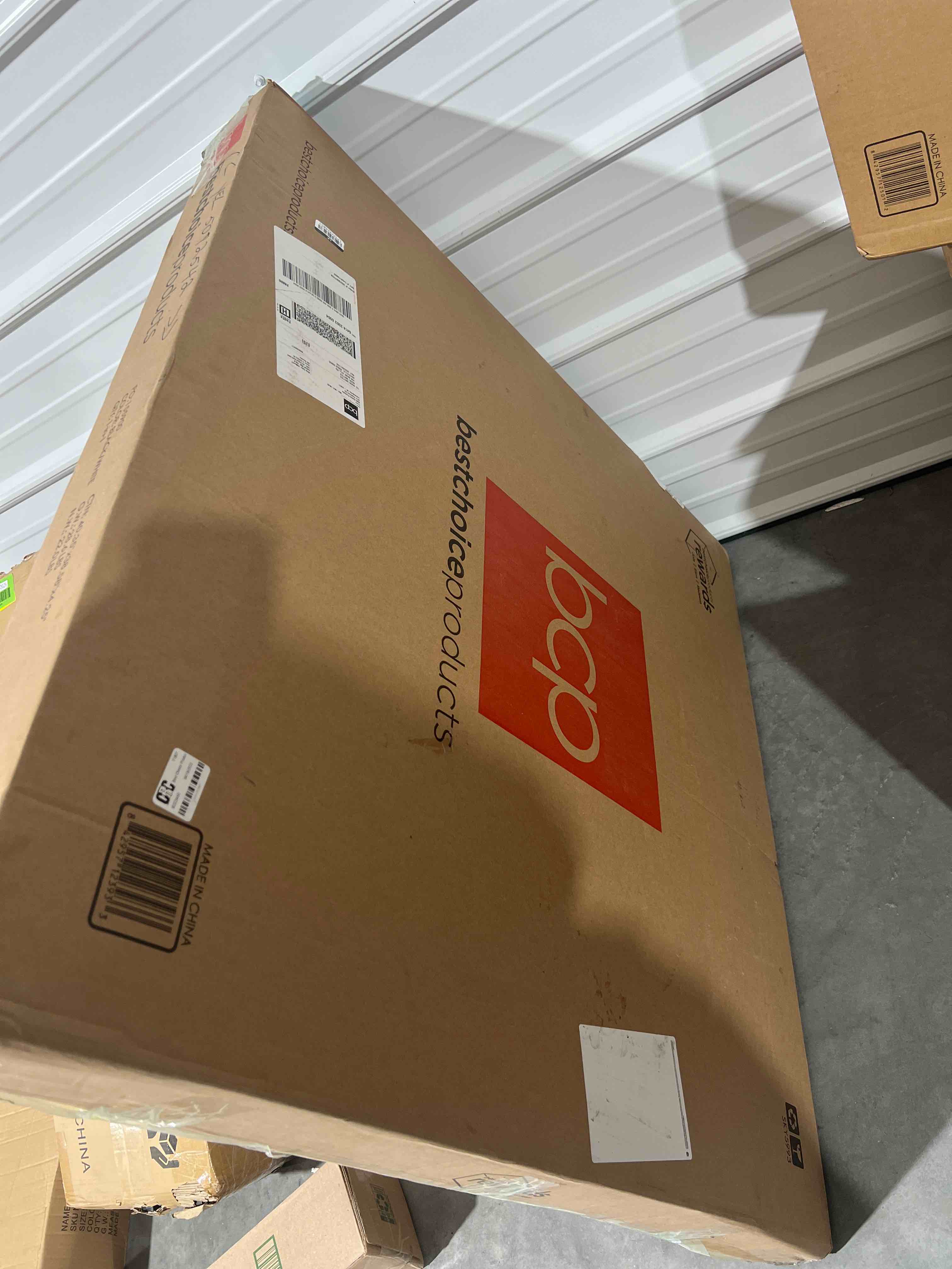 https://s3.amazonaws.com/lotting-images-prod/bidfta/BLU4988033_1693779793508.jpeg