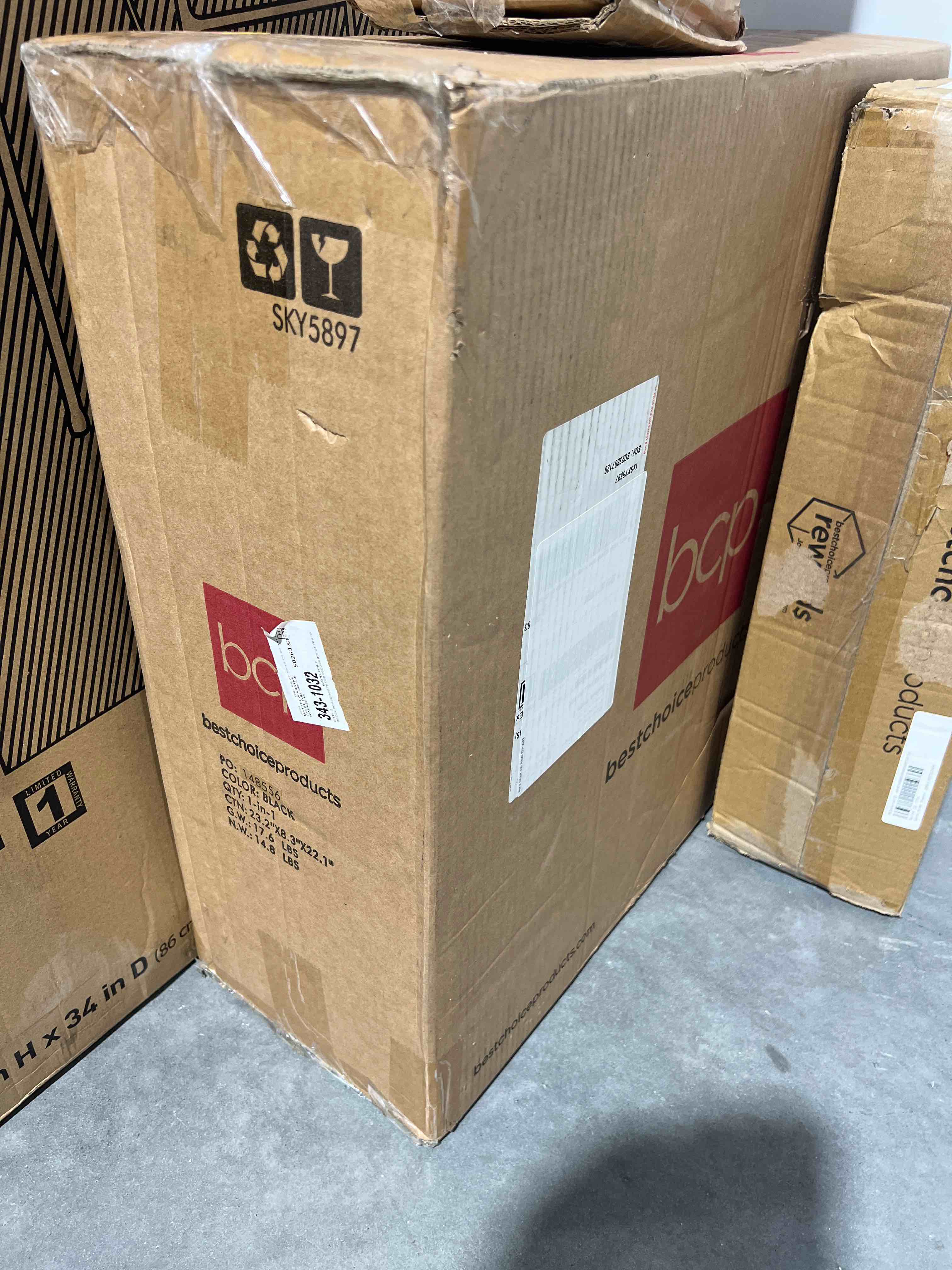 https://s3.amazonaws.com/lotting-images-prod/bidfta/BLU4988048_1693783981276.jpeg