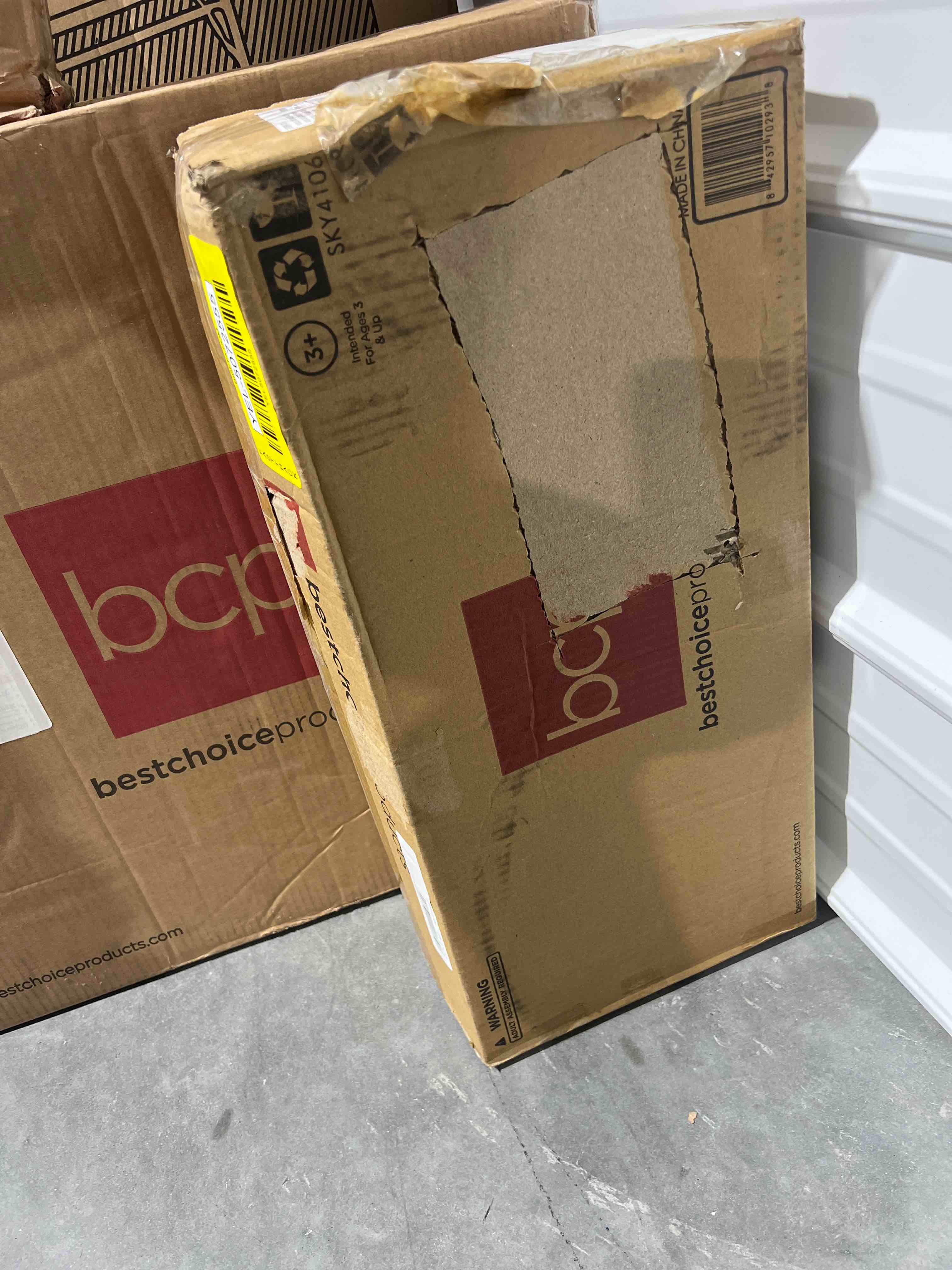 https://s3.amazonaws.com/lotting-images-prod/bidfta/BLU4988050_1693784325410.jpeg