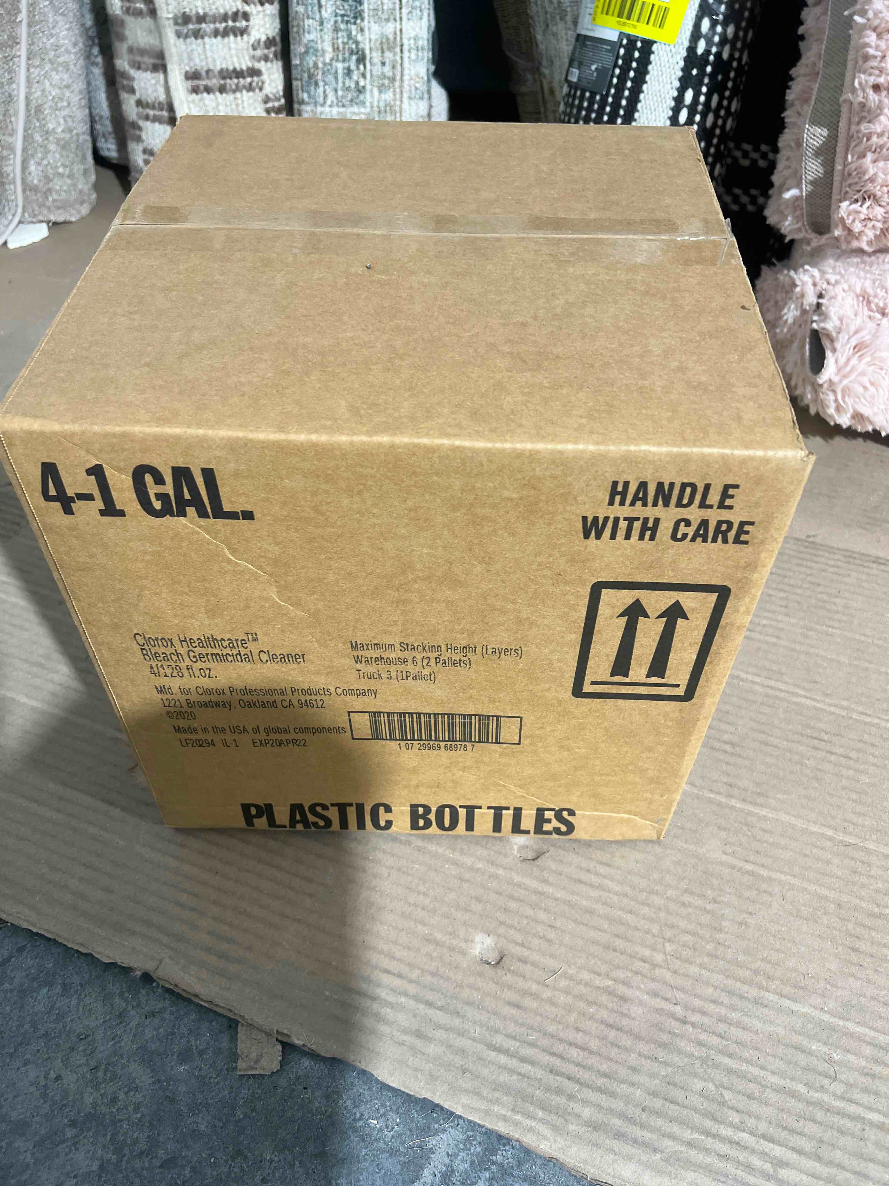 https://s3.amazonaws.com/lotting-images-prod/bidfta/BLU4988305_1695682768284.jpeg