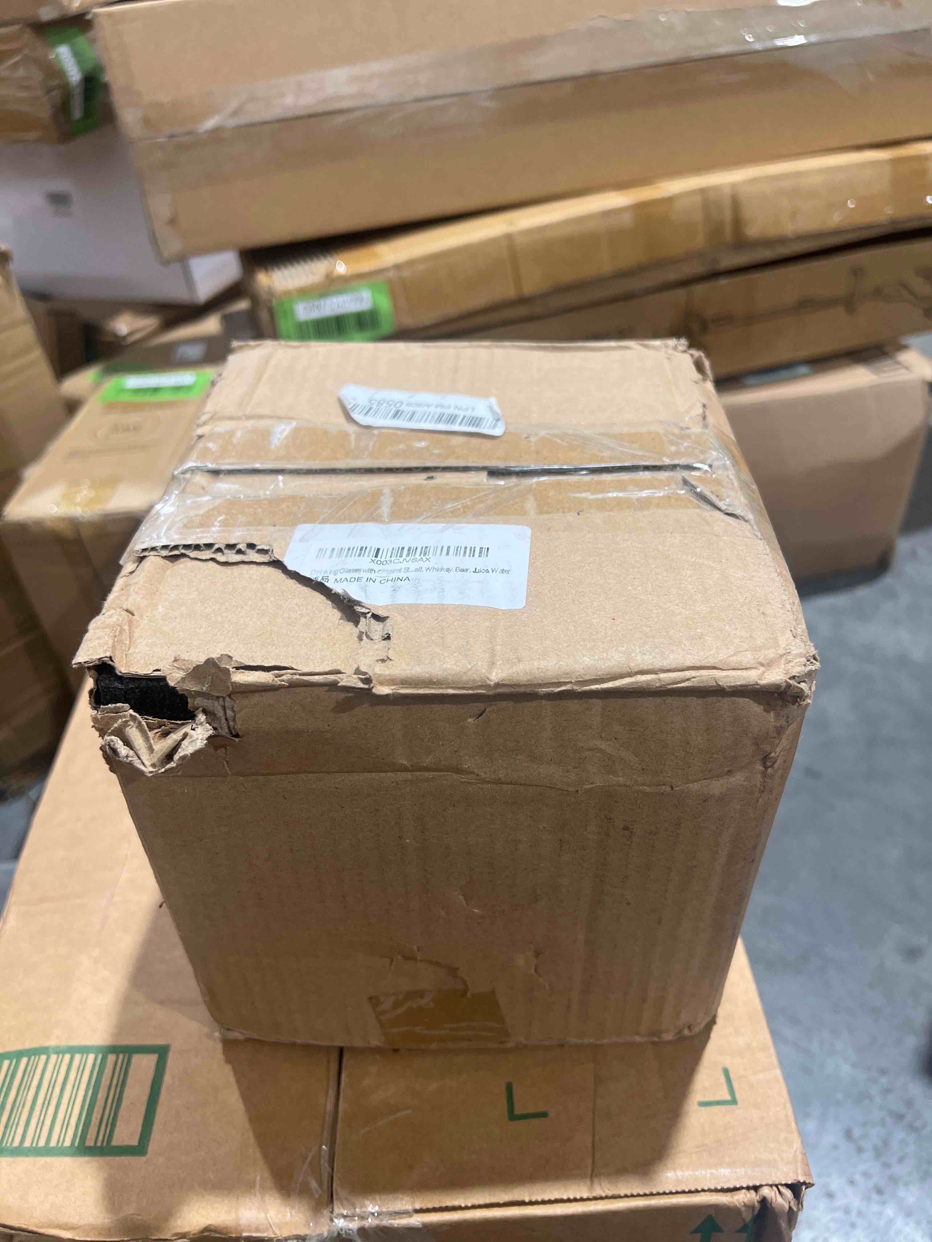 https://s3.amazonaws.com/lotting-images-prod/bidfta/BLU4988748_1698857271982.jpeg
