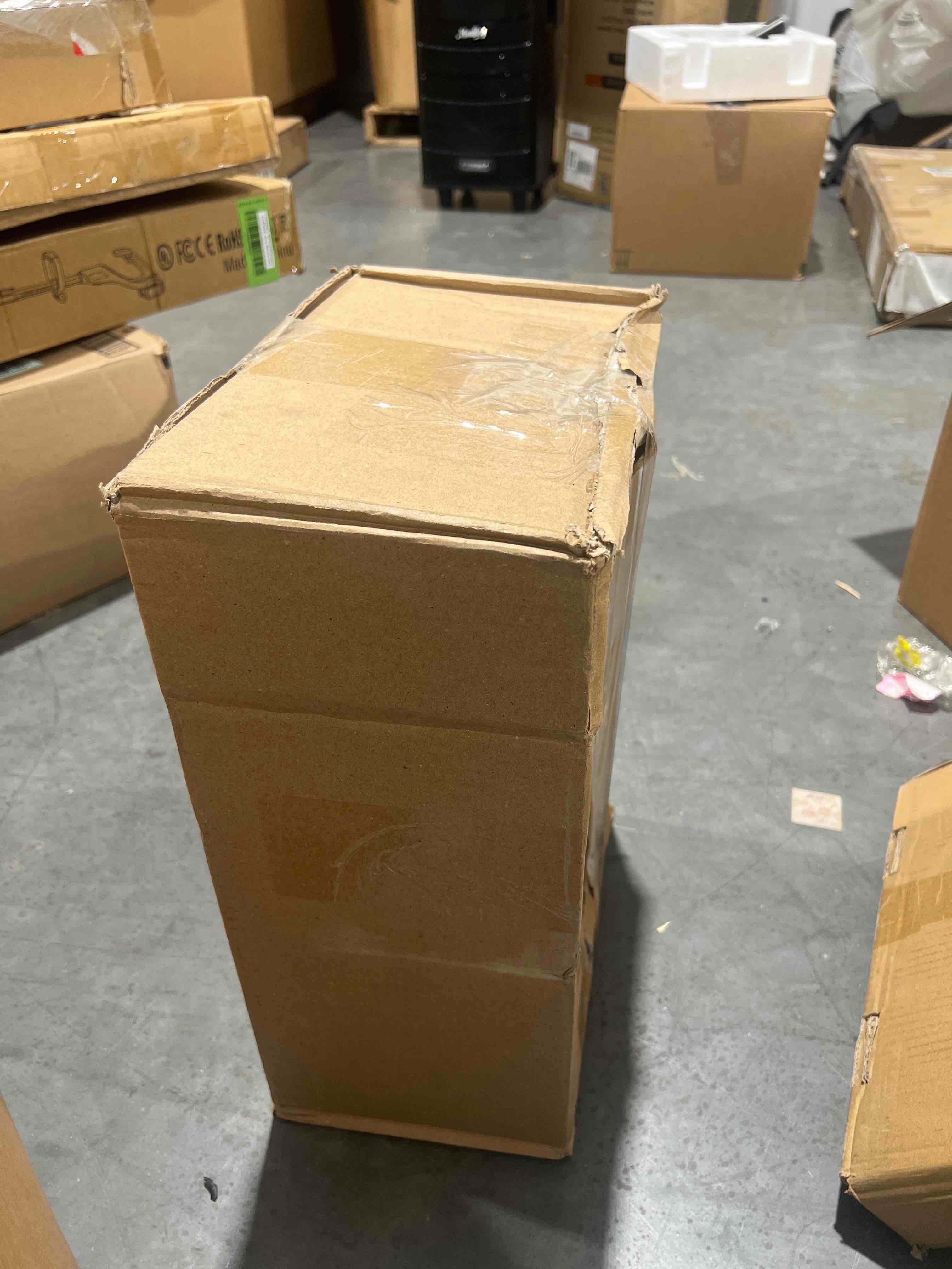 https://s3.amazonaws.com/lotting-images-prod/bidfta/BLU4988751_1698858045384.jpeg