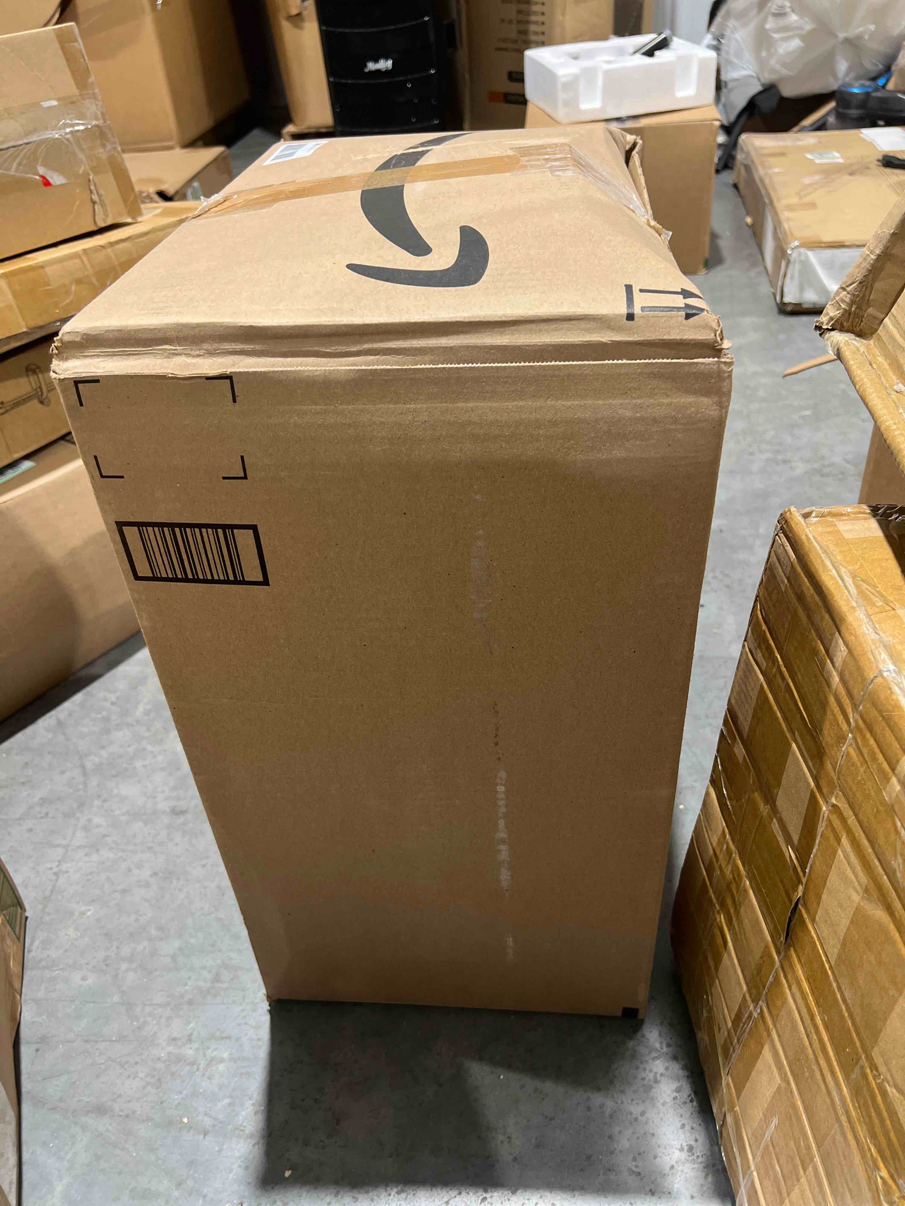 https://s3.amazonaws.com/lotting-images-prod/bidfta/BLU4988756_1698859214460.jpeg