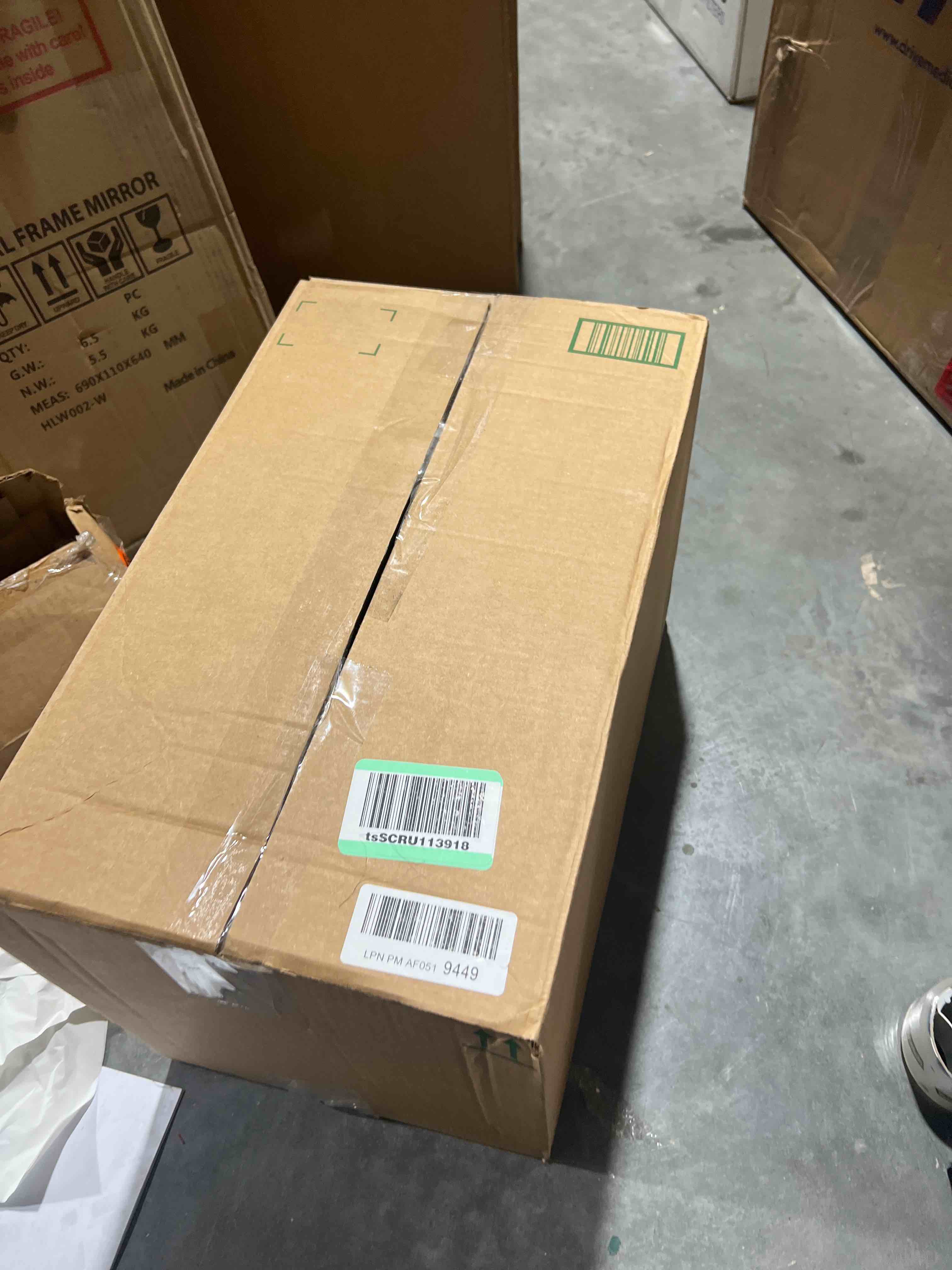 https://s3.amazonaws.com/lotting-images-prod/bidfta/BLU4989015_1699420382260.jpeg