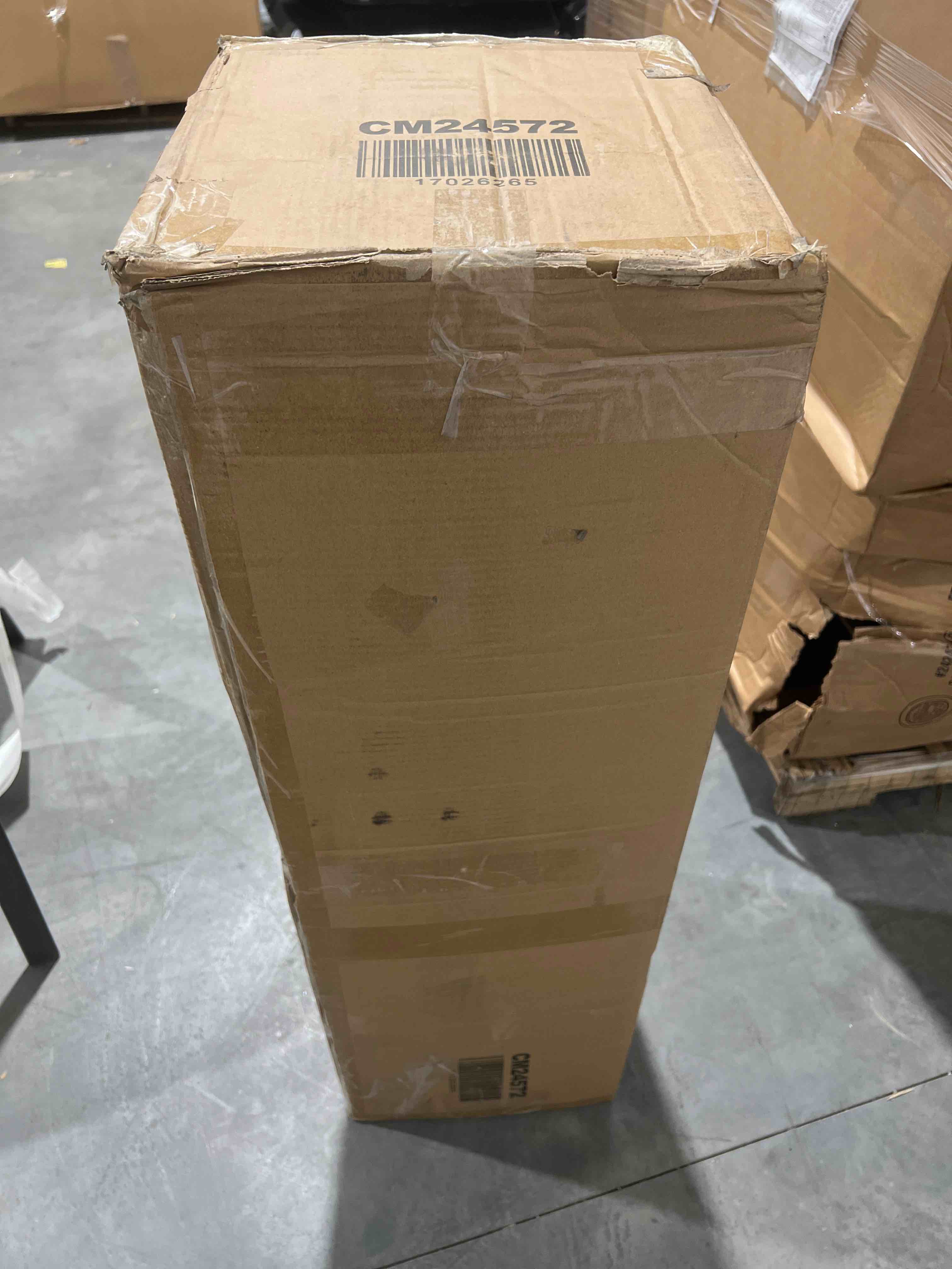 https://s3.amazonaws.com/lotting-images-prod/bidfta/BLU4989341_1701191688023.jpeg