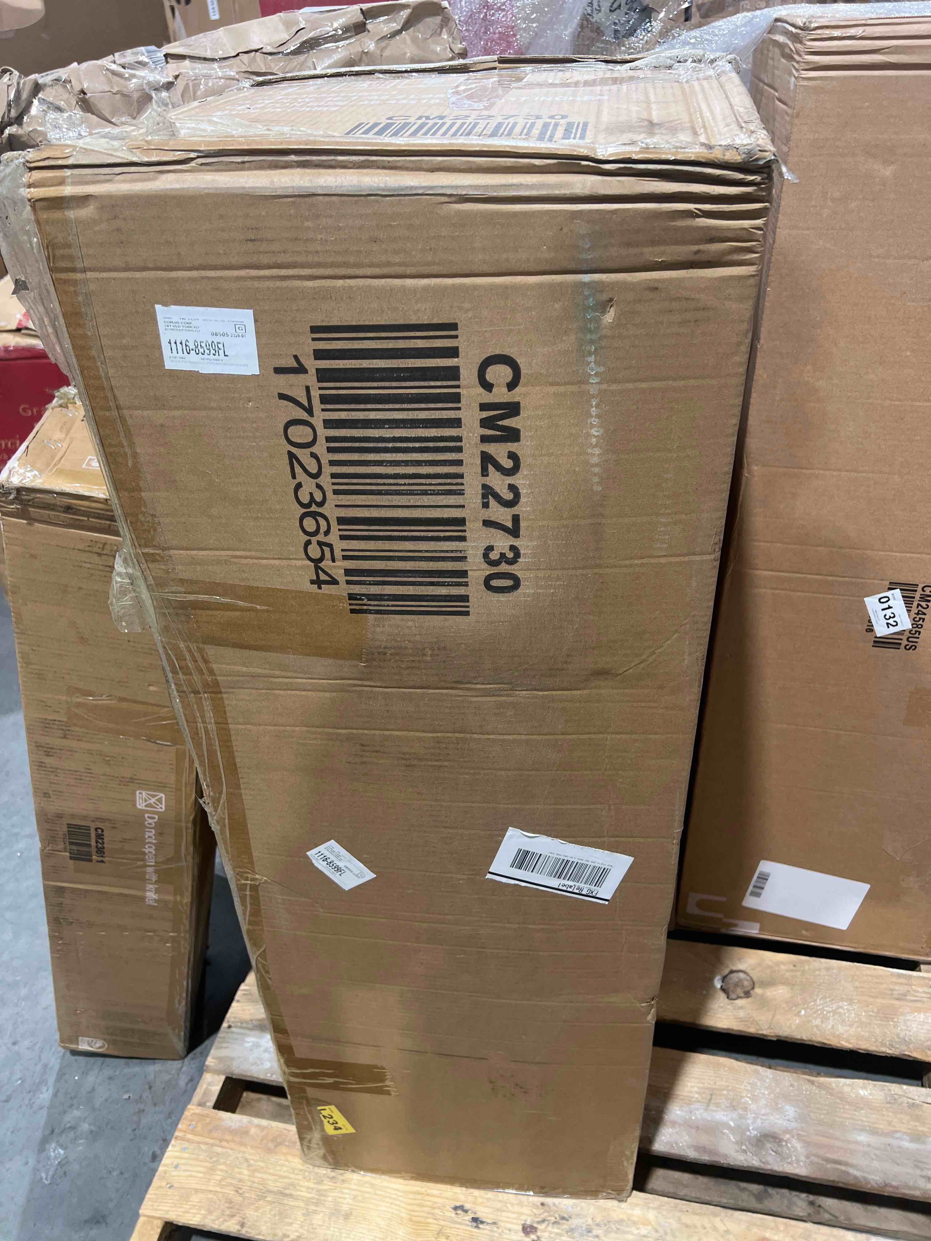 https://s3.amazonaws.com/lotting-images-prod/bidfta/BLU4989347_1701198076907.jpeg
