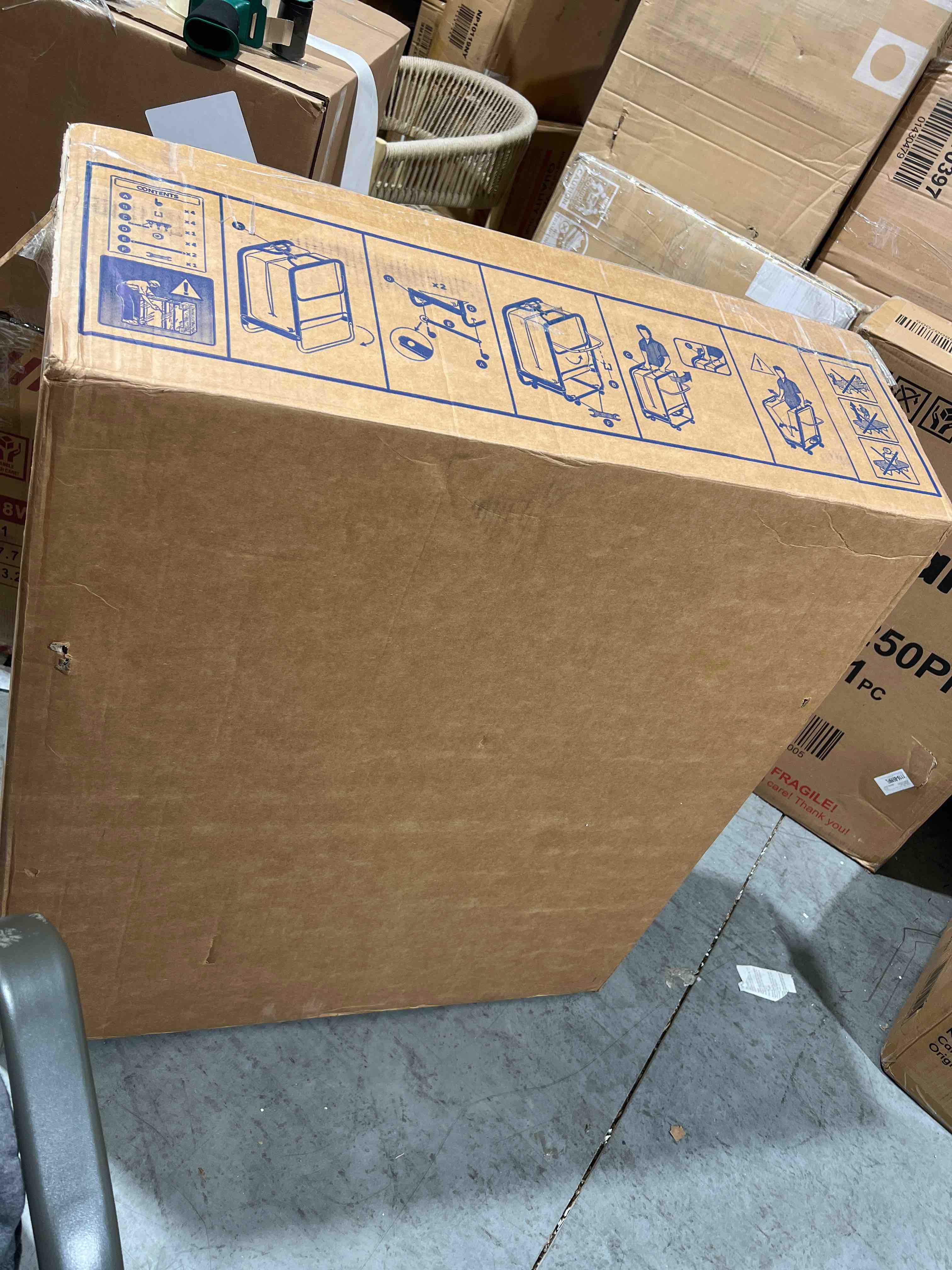 https://s3.amazonaws.com/lotting-images-prod/bidfta/BLU4989362_1701220612712.jpeg